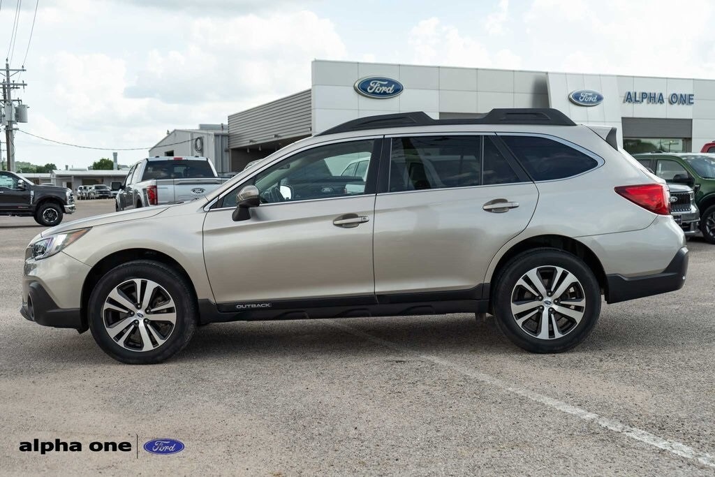 2019-subaru-outback-25i-for-sale-la-grange-tx-10