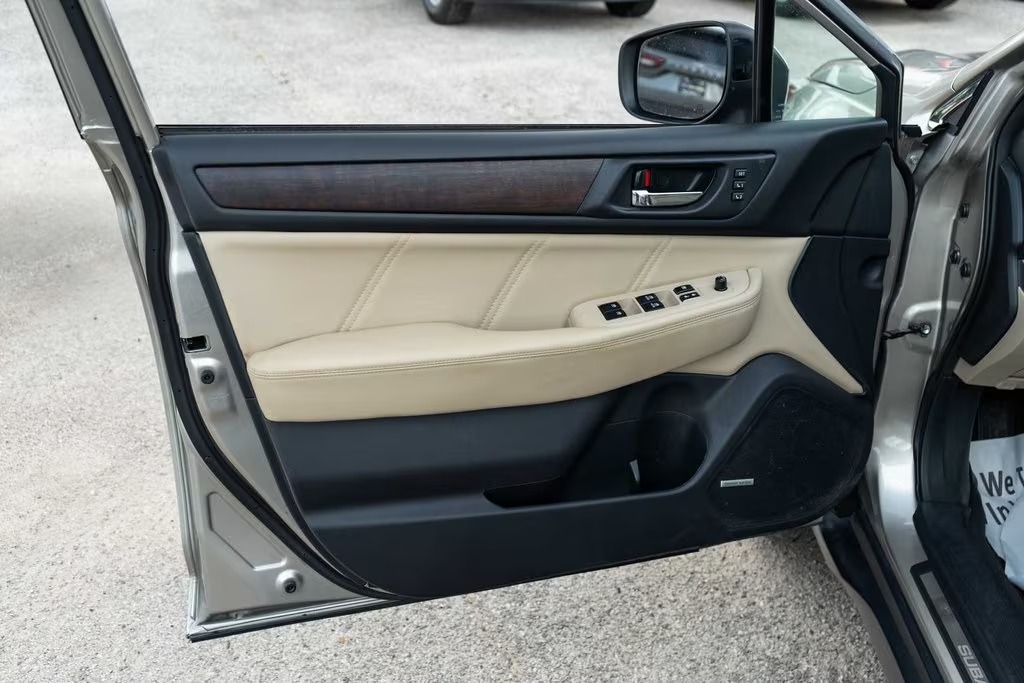 2019-subaru-outback-25i-for-sale-la-grange-tx-12