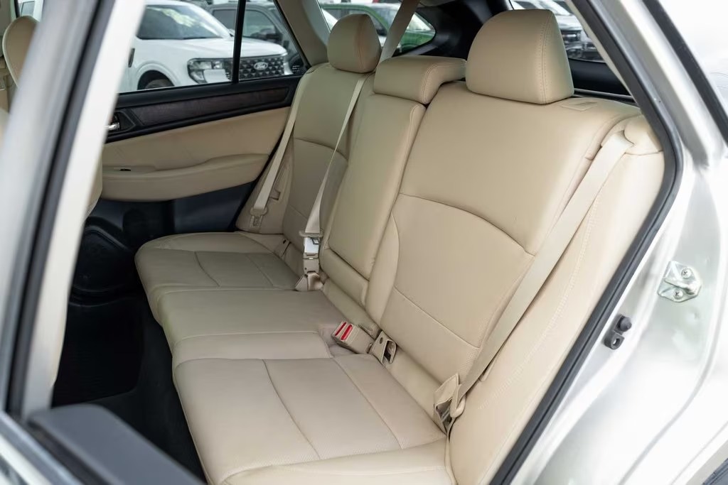 2019-subaru-outback-25i-for-sale-la-grange-tx-14