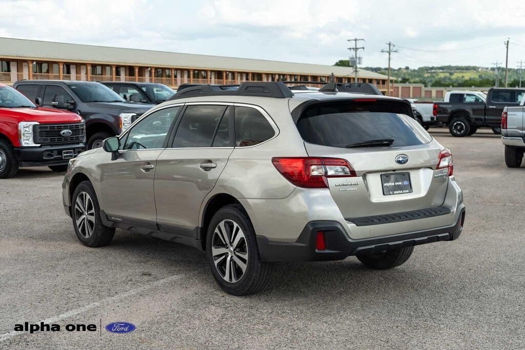2019-subaru-outback-25i-for-sale-la-grange-tx-9