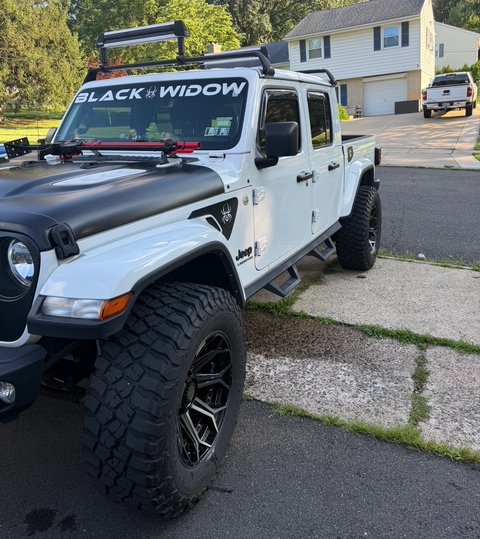 2021-jeep-gladiator-for-sale-07