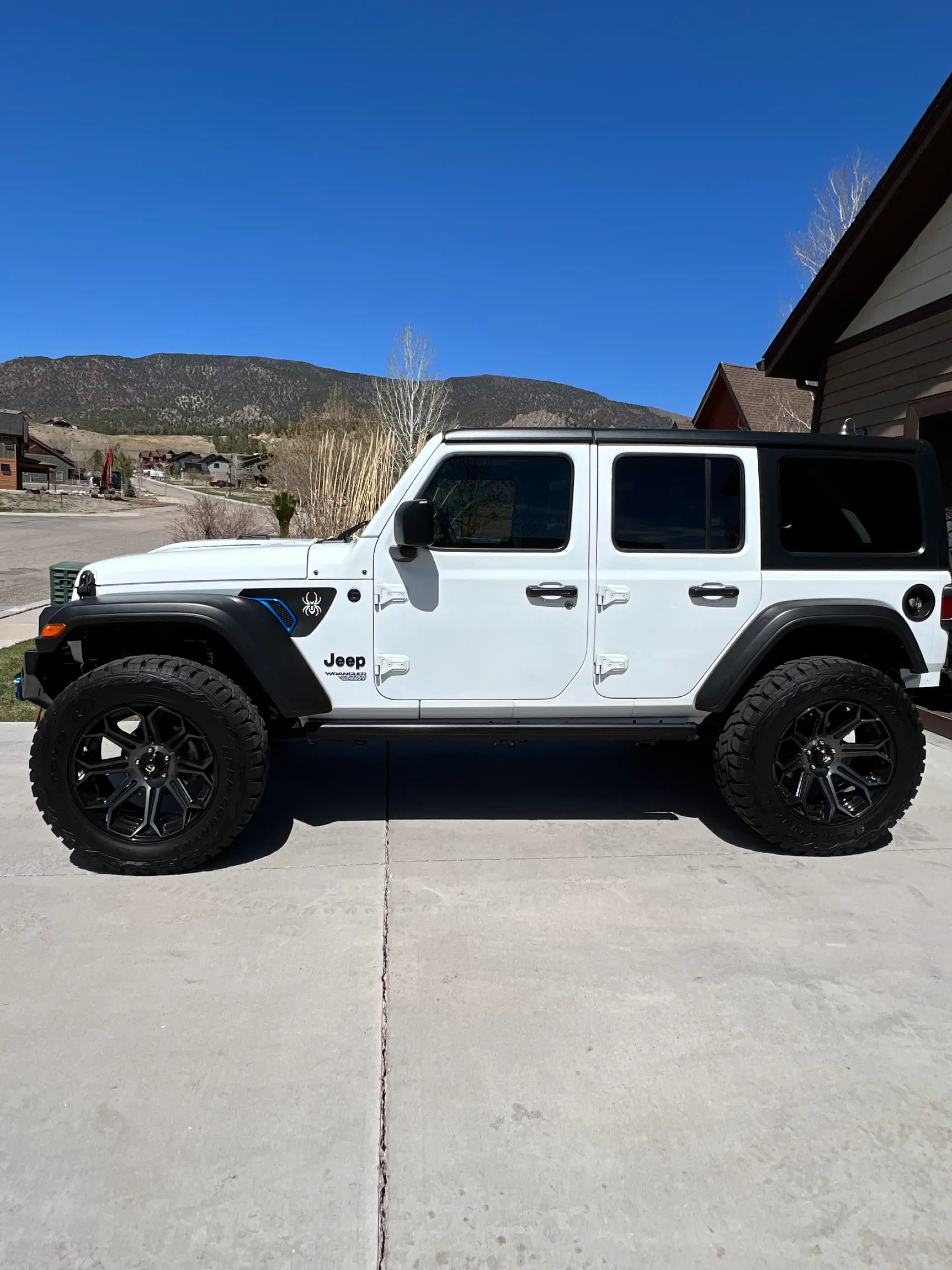 2021-jeep-wrangler-unlimited-sport-s-black-widow-for-sale-glenwood-springs-co-08