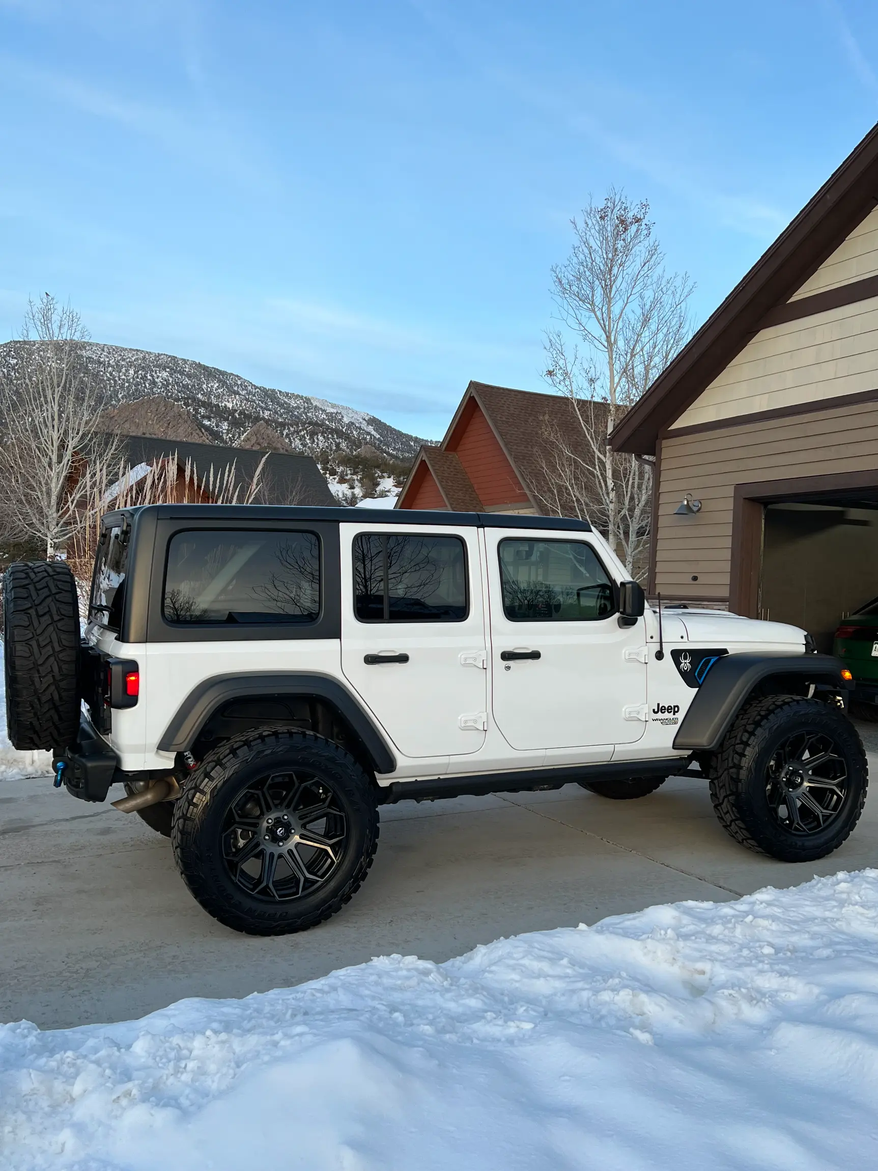 2021-jeep-wrangler-unlimited-sport-s-black-widow-for-sale-glenwood-springs-co-09