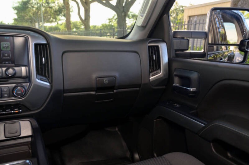 2022-chevrolet-silverado-4500-hd-for-sale-miami-fl-33