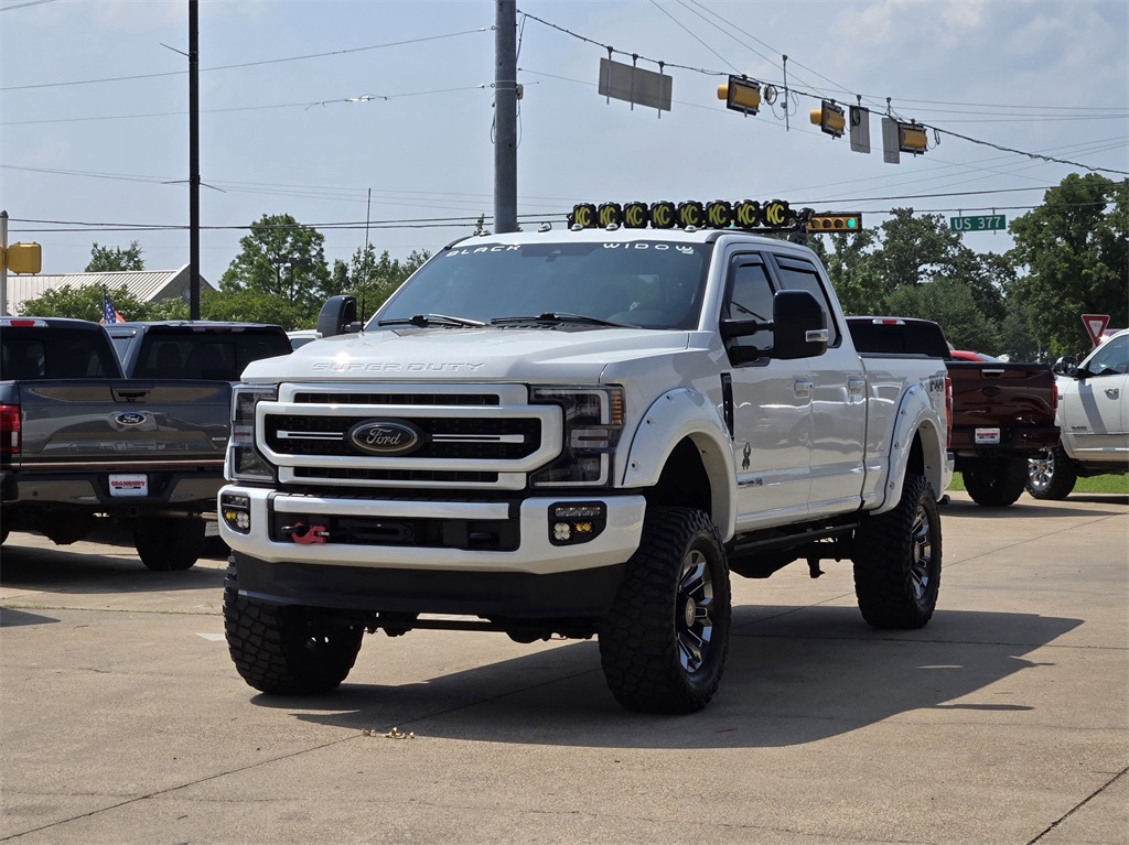 2022-ford-f250-modified-for-sale-01