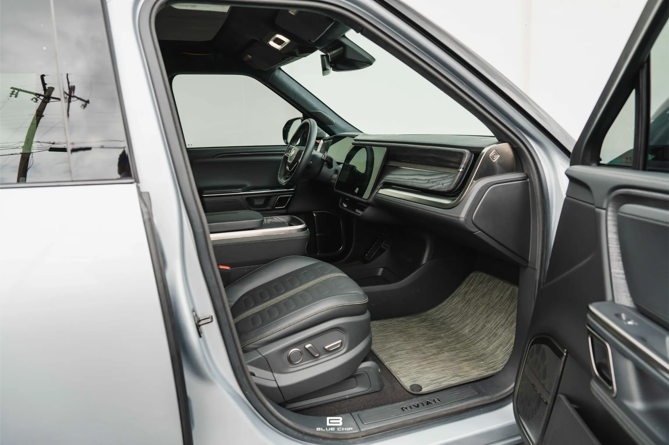 2023-rivian-r1s-for-sale-englewood-co-50