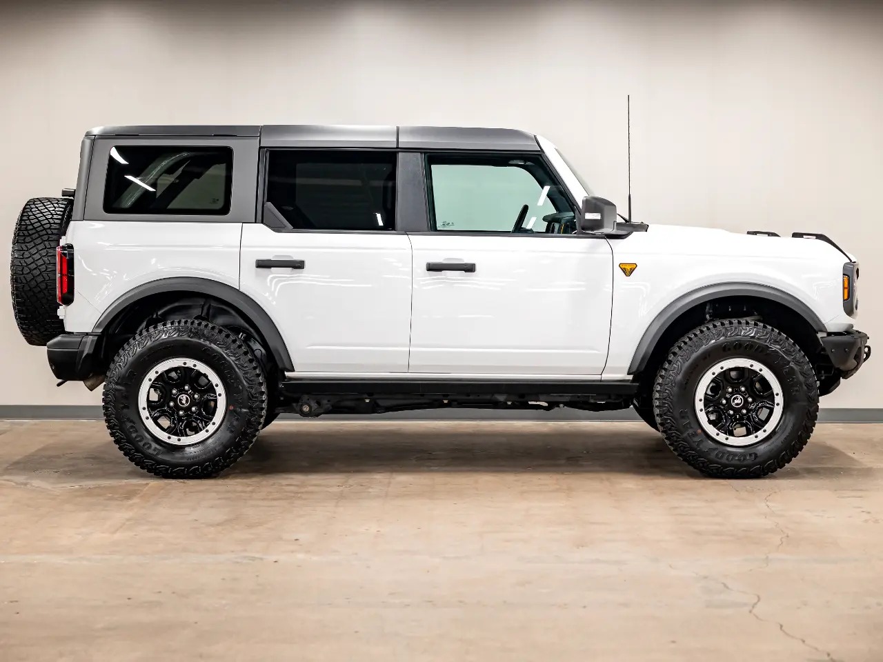 2024-ford-bronco-badlands-for-sale (24)