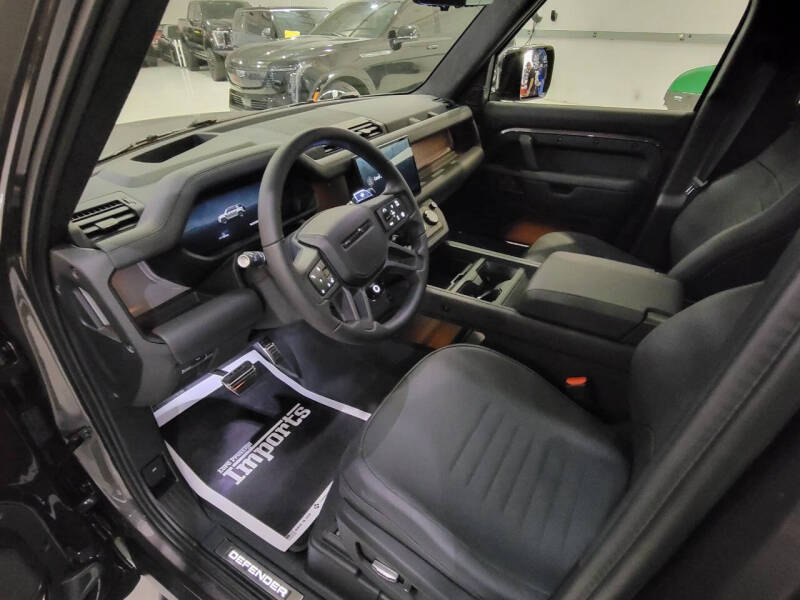 2025-land-rover-defender-octa-110-p635 (1)