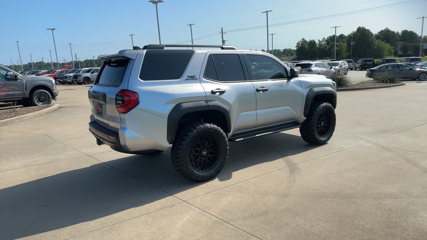 2025-toyota-4runner-trd-off-road (16)