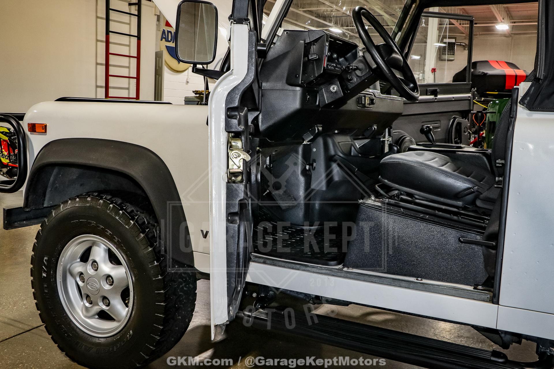 Used-1997-Land-Rover-Defender-90-1752265359 (25)