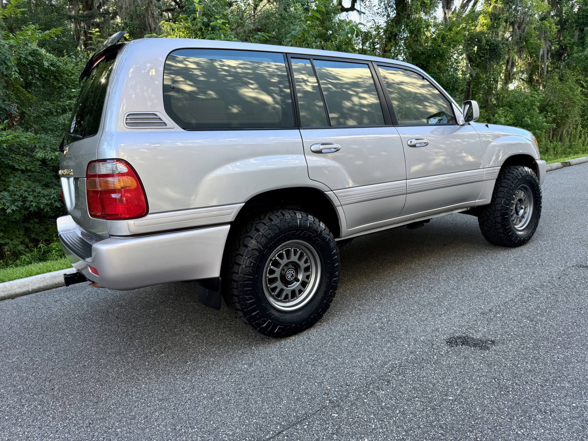 Used-1998-Toyota-Land-Cruiser-RARE-DIFFLOCK-FRESH-BUILD-BEAUTIFUL-1752933752 (3)