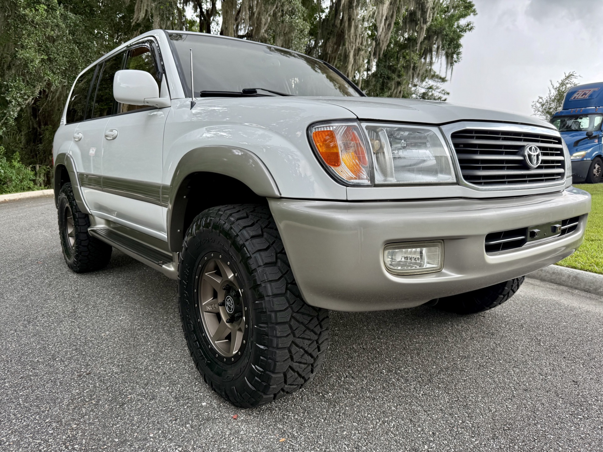 Used-2000-Toyota-Land-Cruiser-100-series-FRESH-BUILD-BEAUTIFUL-1751601293 (1)