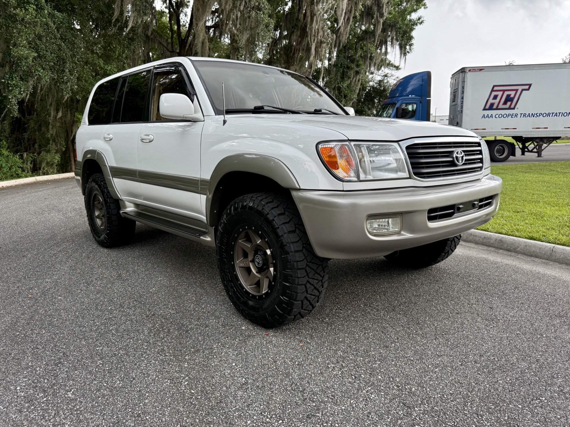 Used-2000-Toyota-Land-Cruiser-100-series-FRESH-BUILD-BEAUTIFUL-1751601293