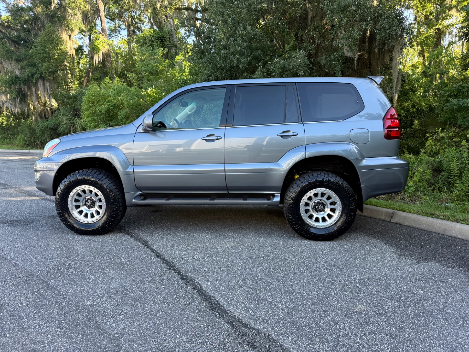 Used-2004-Lexus-GX-470-SUPER-CLEAN-1751415008 (1)