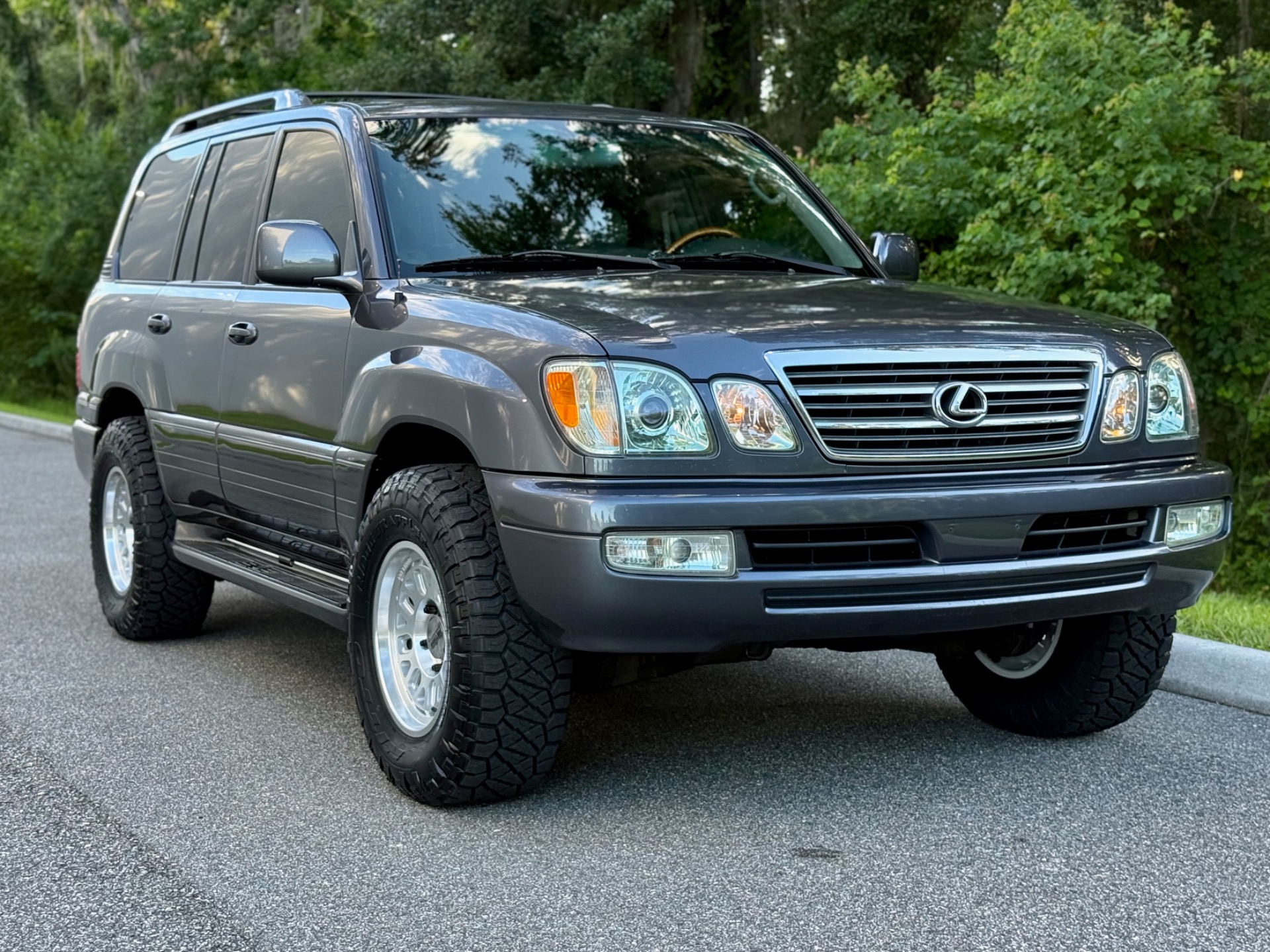 Used-2005-Lexus-LX-470-GALACTIC-GREY-MICA-EXCEPTIONAL-1752903321