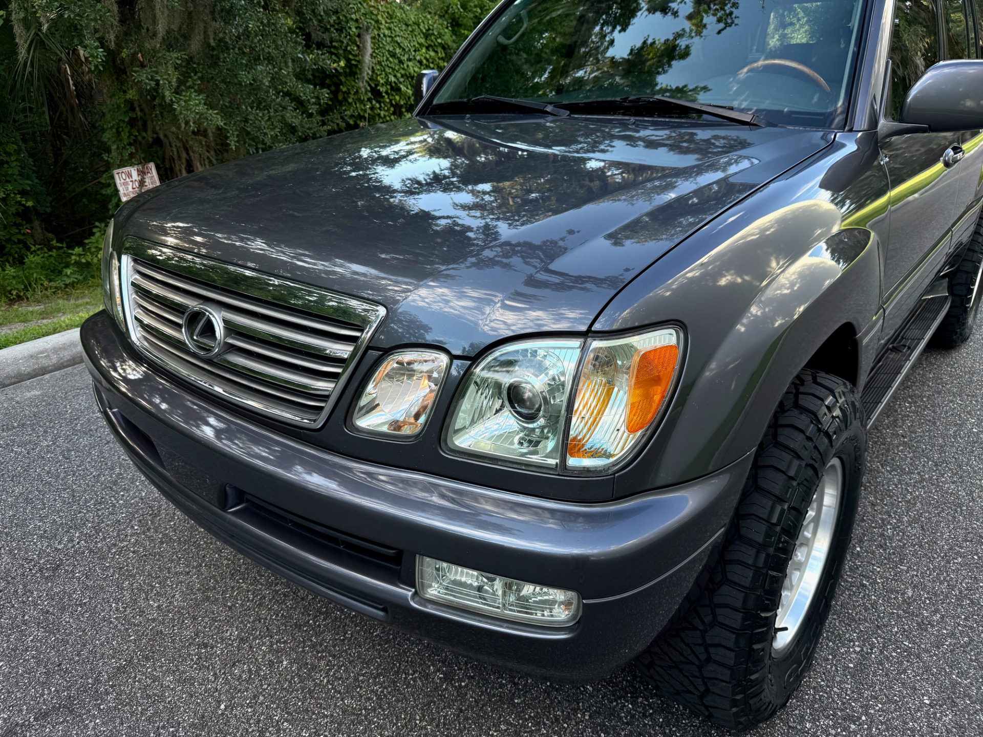 Used-2005-Lexus-LX-470-GALACTIC-GREY-MICA-EXCEPTIONAL-1752903327