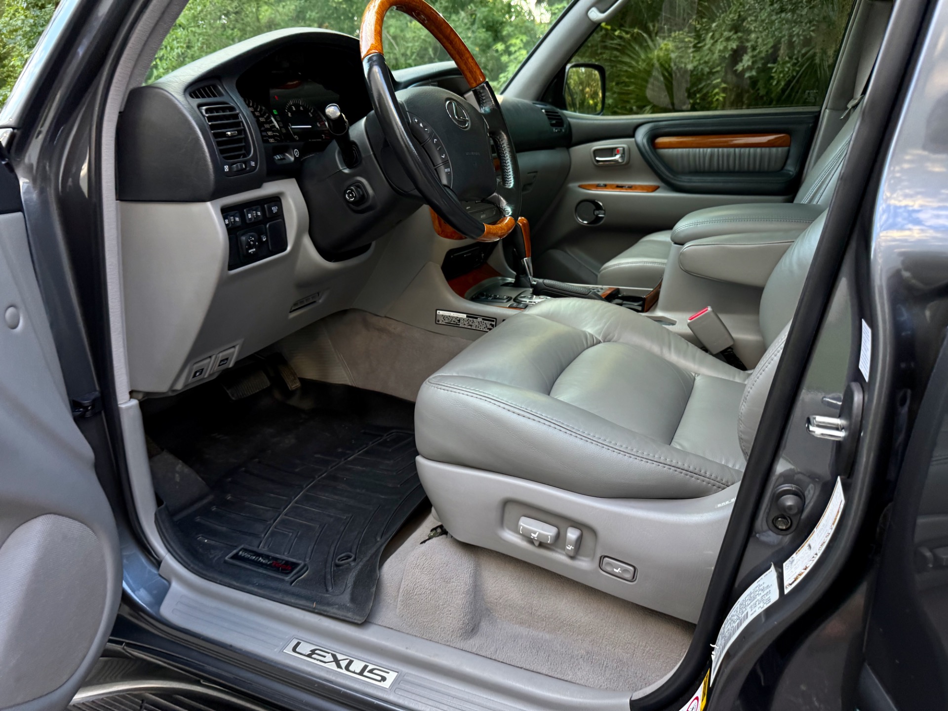 Used-2005-Lexus-LX-470-GALACTIC-GREY-MICA-EXCEPTIONAL-1752903329 (1)