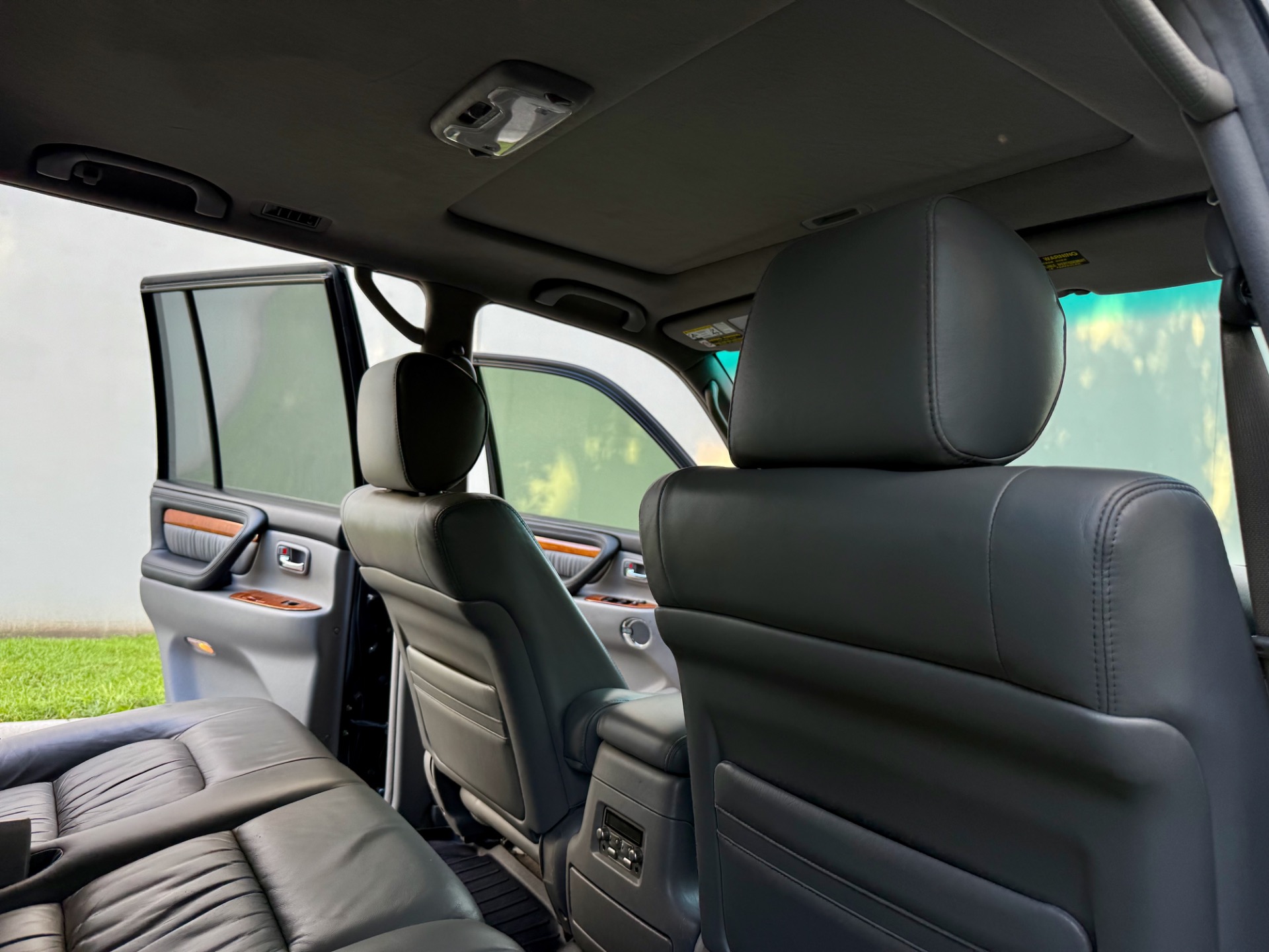 Used-2005-Lexus-LX-470-GALACTIC-GREY-MICA-EXCEPTIONAL-1752903330 (1)