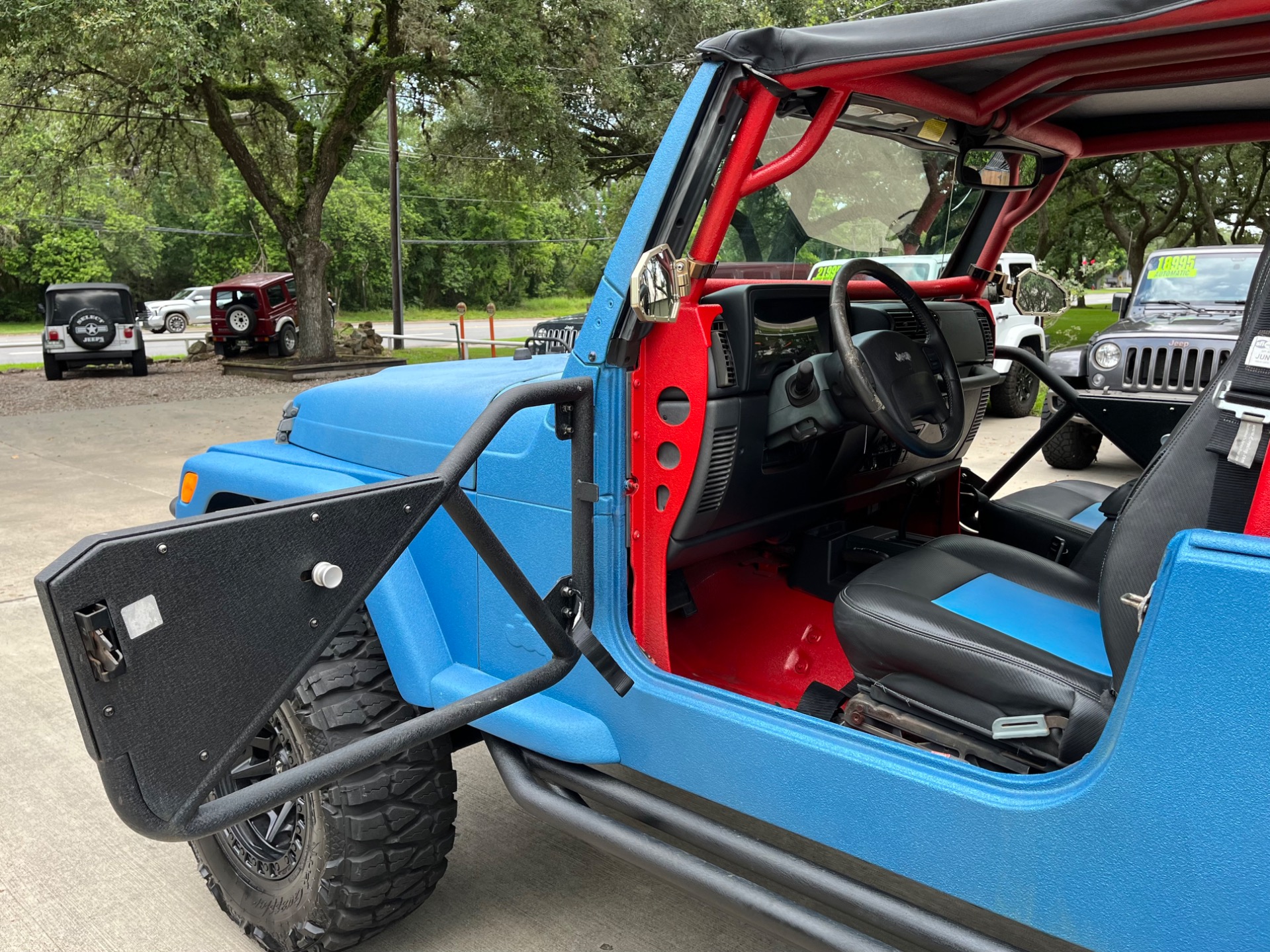 Used-2006-Jeep-Wrangler-Unlimited (12)