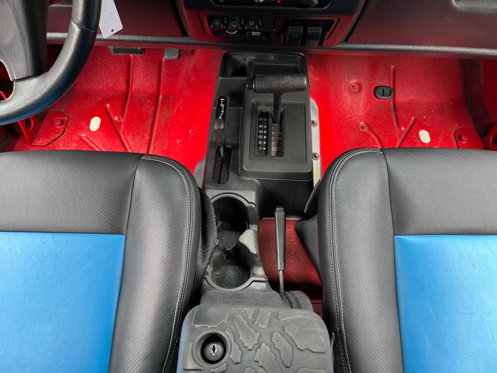 Used-2006-Jeep-Wrangler-Unlimited (19)