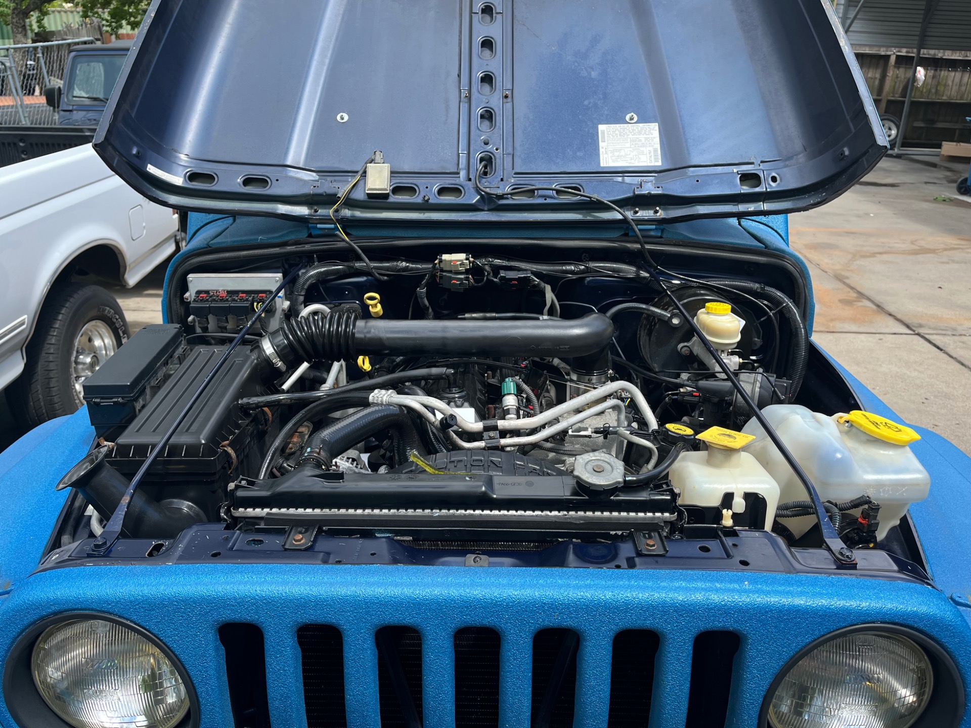 Used-2006-Jeep-Wrangler-Unlimited (2)