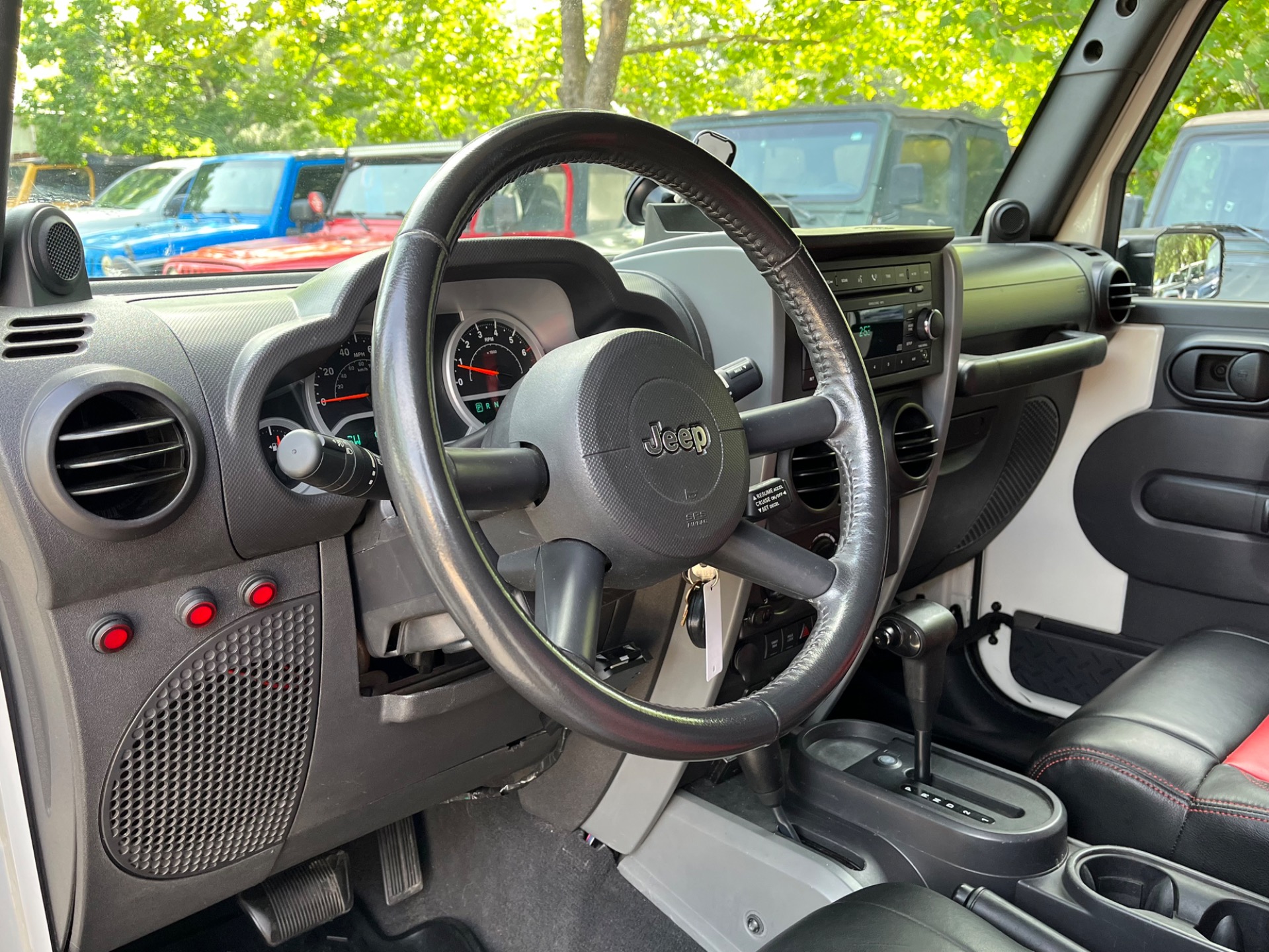 Used-2008-Jeep-Wrangler-Unlimited-Rubicon (17)