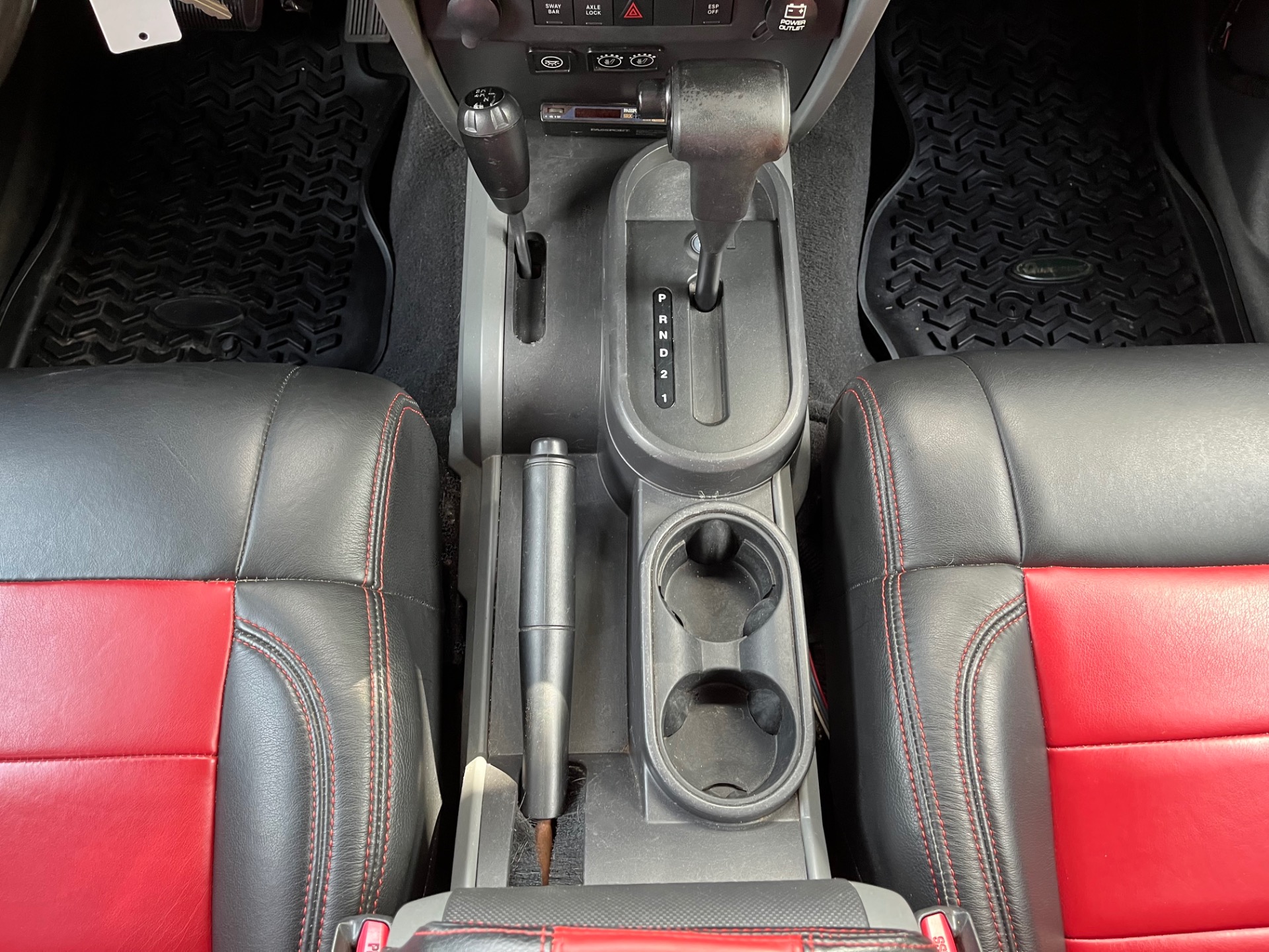 Used-2008-Jeep-Wrangler-Unlimited-Rubicon (21)