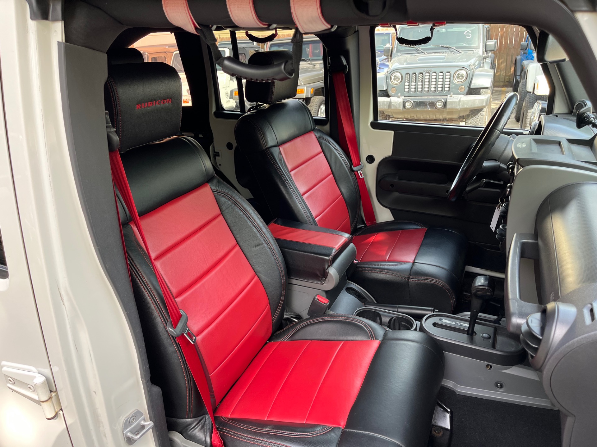 Used-2008-Jeep-Wrangler-Unlimited-Rubicon (23)