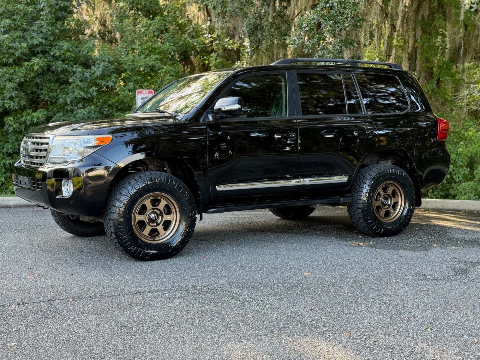 Used-2015-Toyota-Land-Cruiser-200-Excellent-1751332118