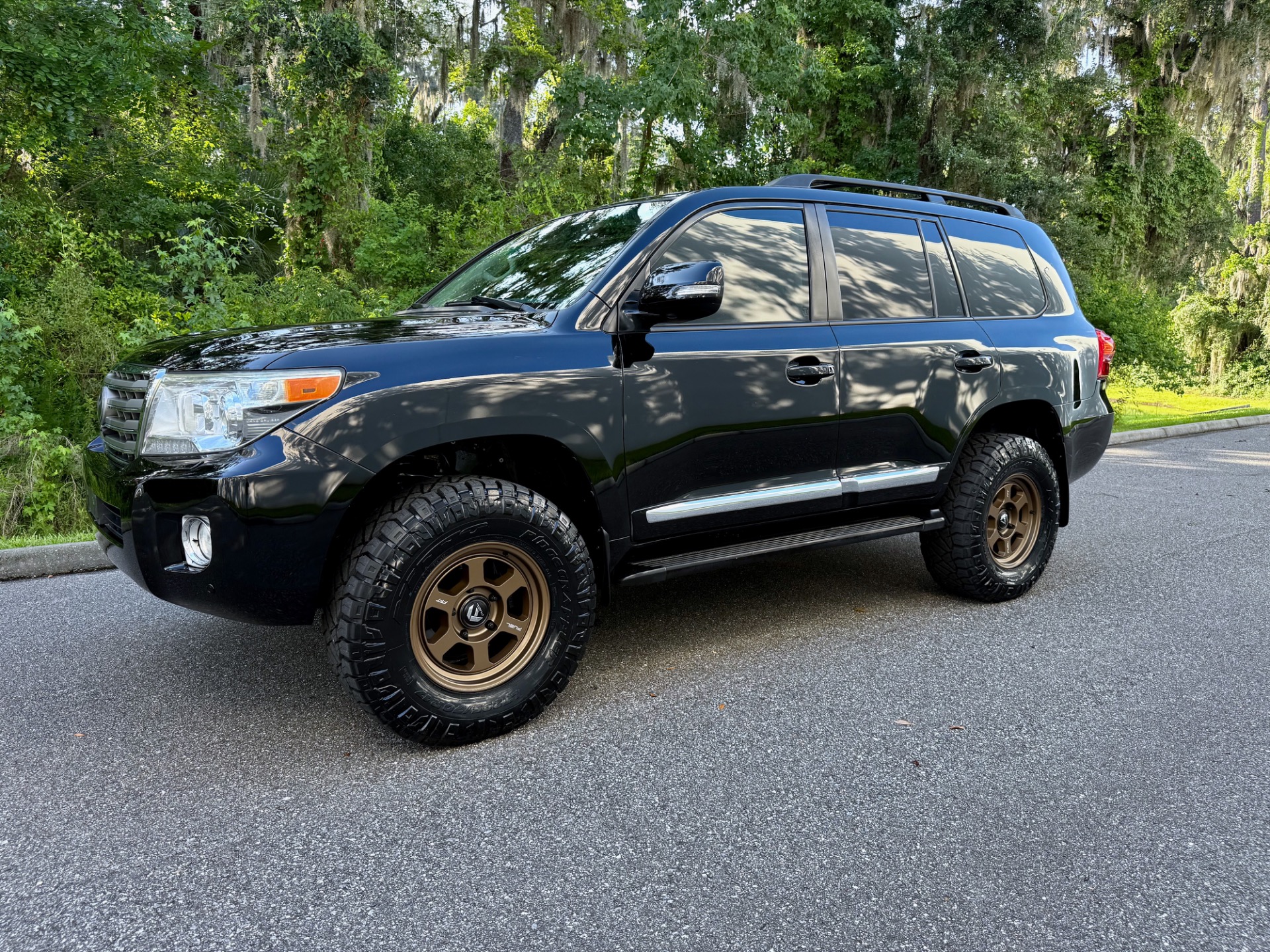 Used-2015-Toyota-Land-Cruiser-200-Excellent-1751332122