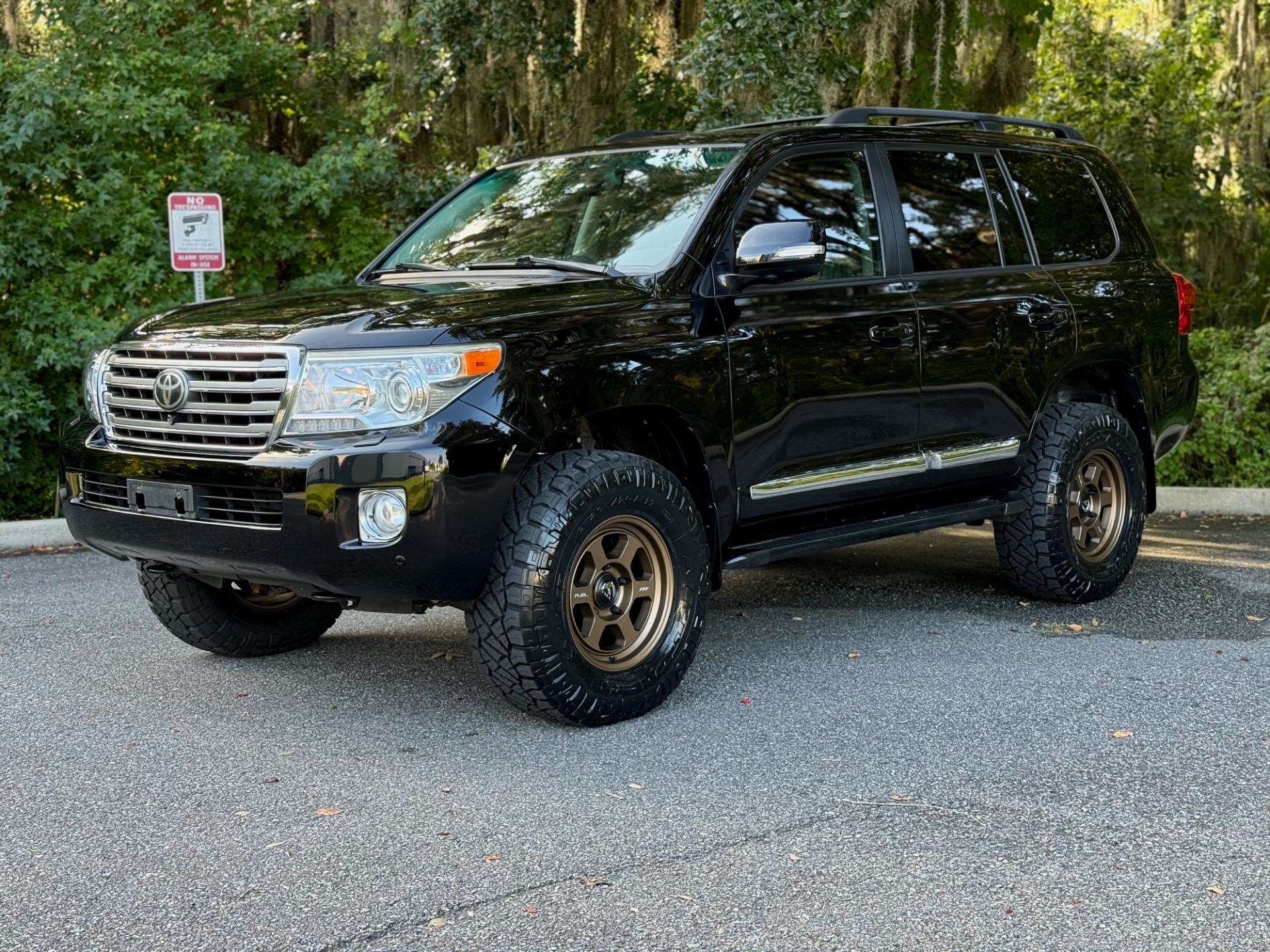 Used-2015-Toyota-Land-Cruiser-200-Excellent-1751332123