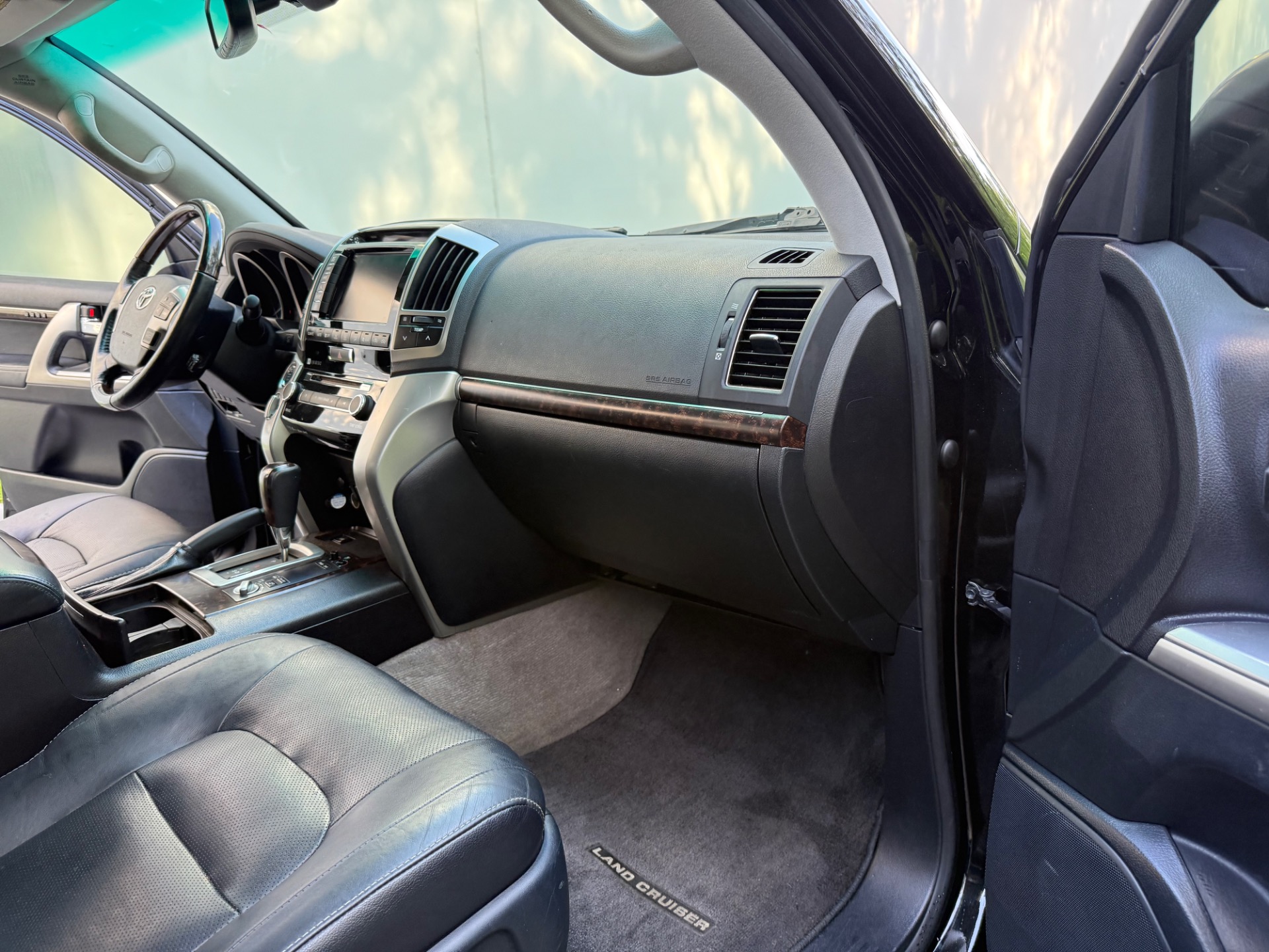 Used-2015-Toyota-Land-Cruiser-200-Excellent-1751332128