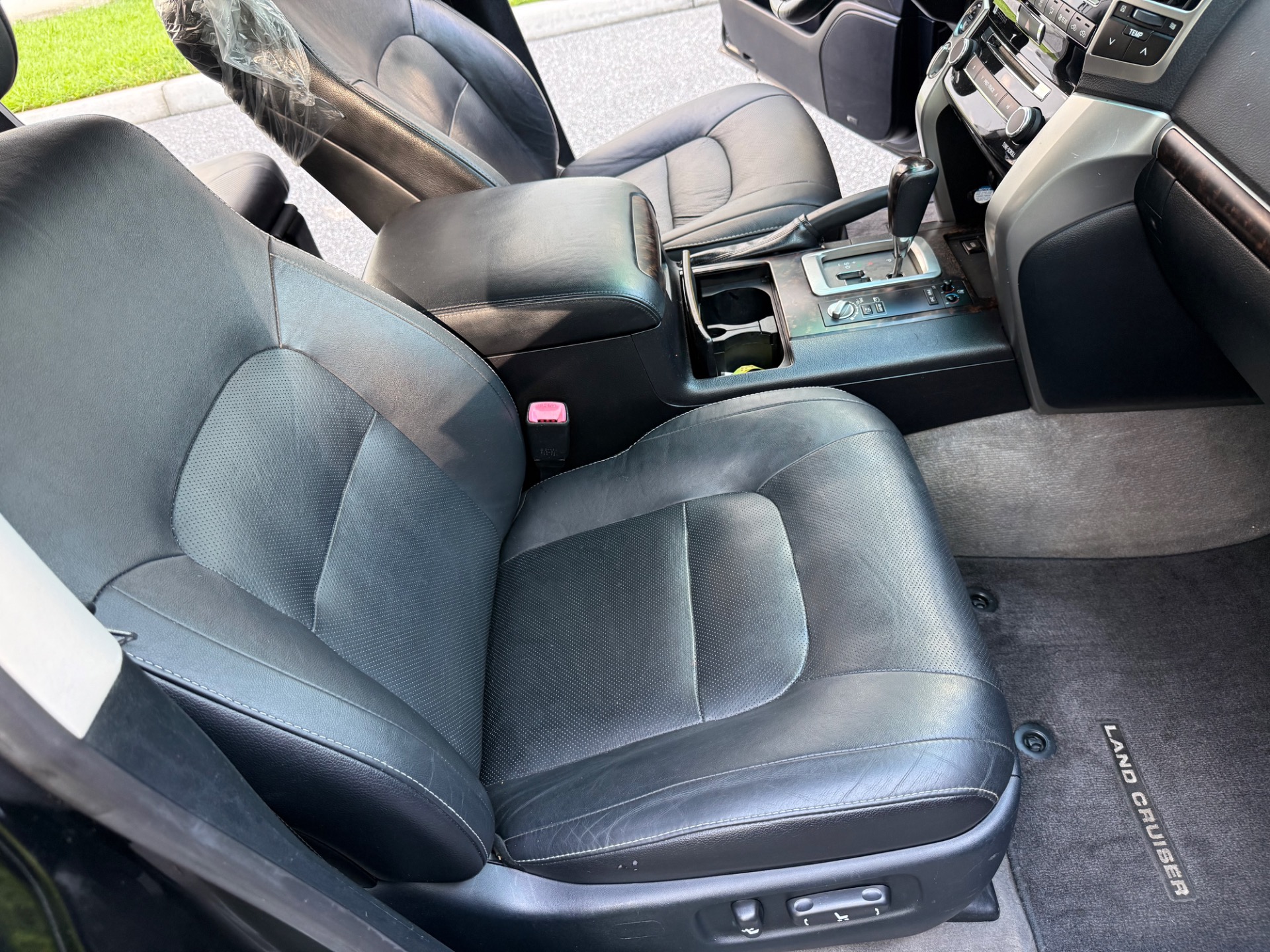 Used-2015-Toyota-Land-Cruiser-200-Excellent-1751332129