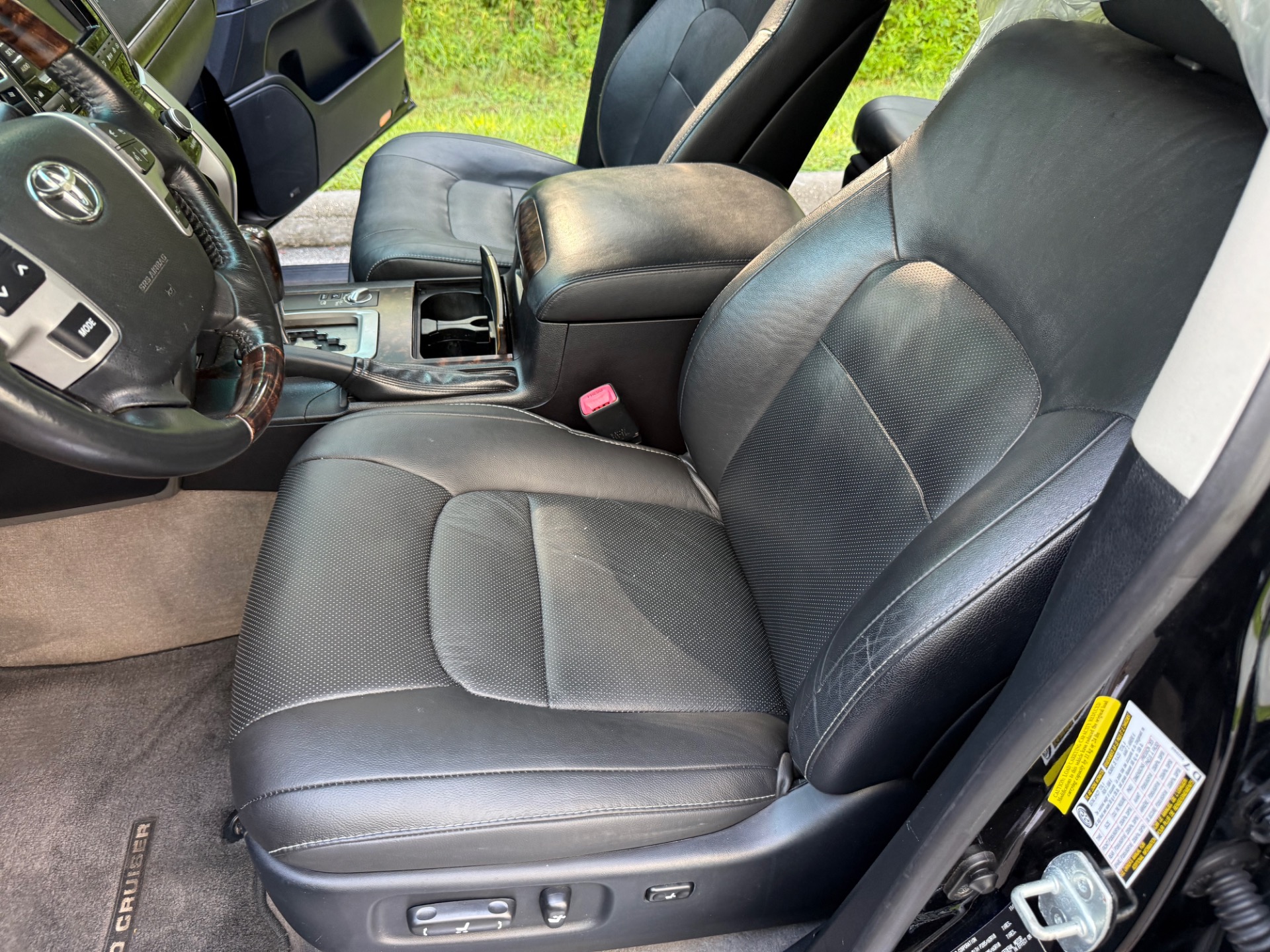 Used-2015-Toyota-Land-Cruiser-200-Excellent-1751332133