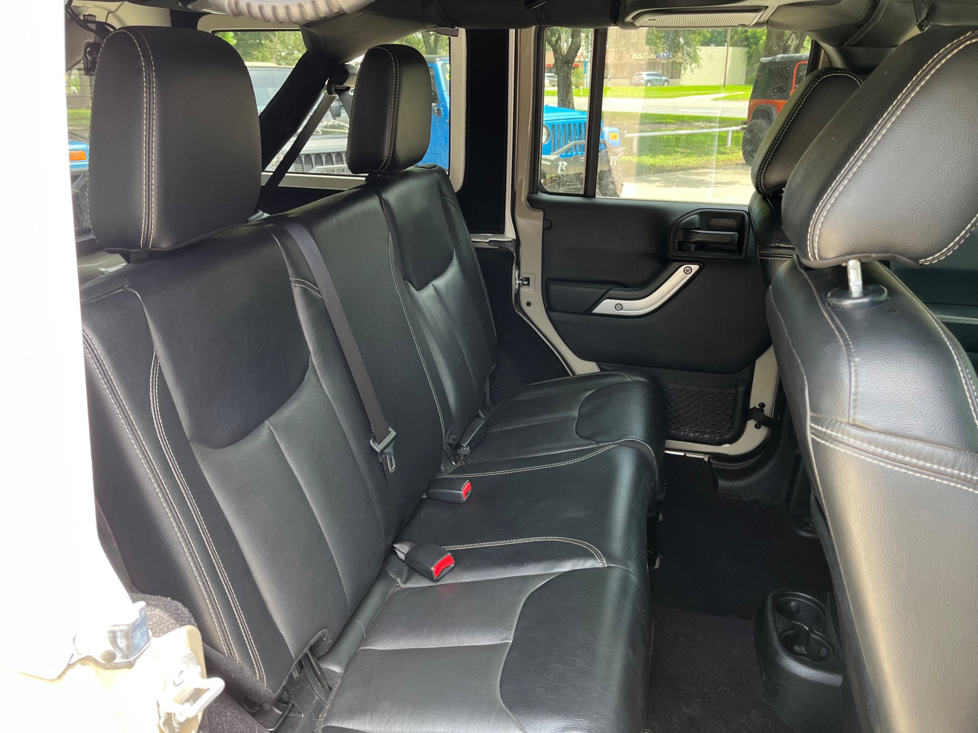 Used-2017-Jeep-Wrangler-Unlimited-Chief-Edition (26)