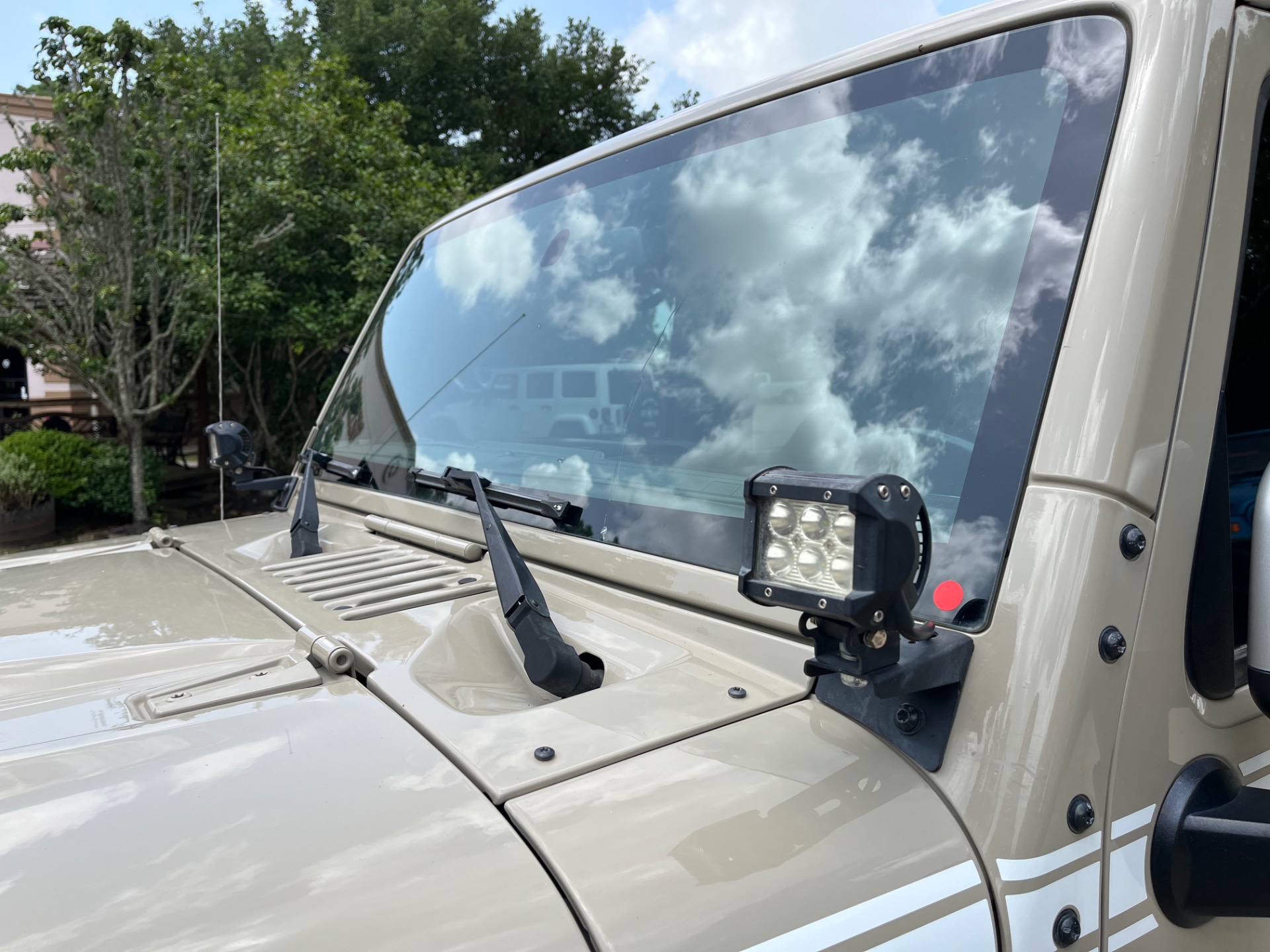 Used-2017-Jeep-Wrangler-Unlimited-Chief-Edition (3)
