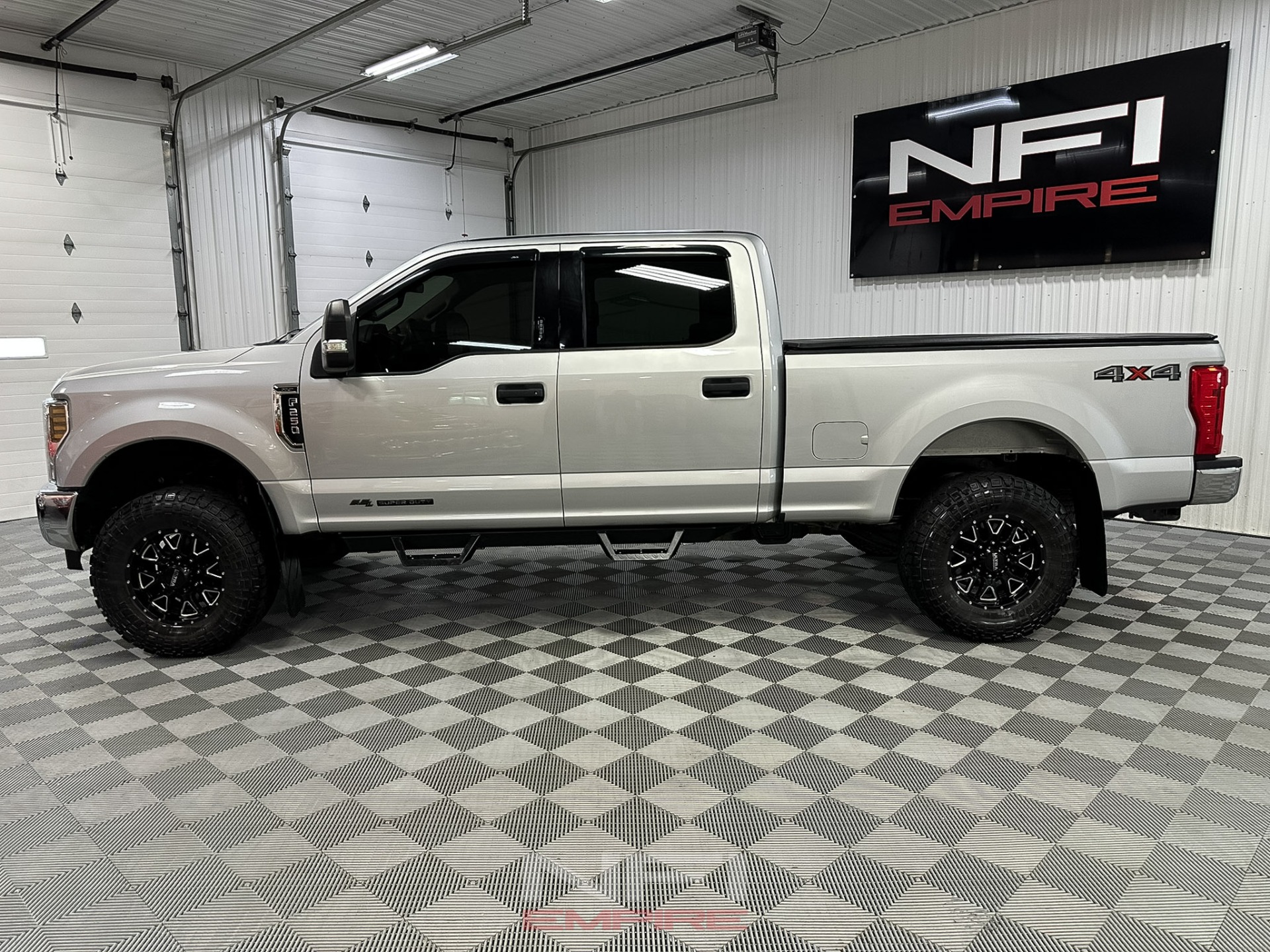 Used-2018-Ford-F250-Super-Duty-Crew-Cab-XLT-Pickup-4D-6-34-ft-1750454791