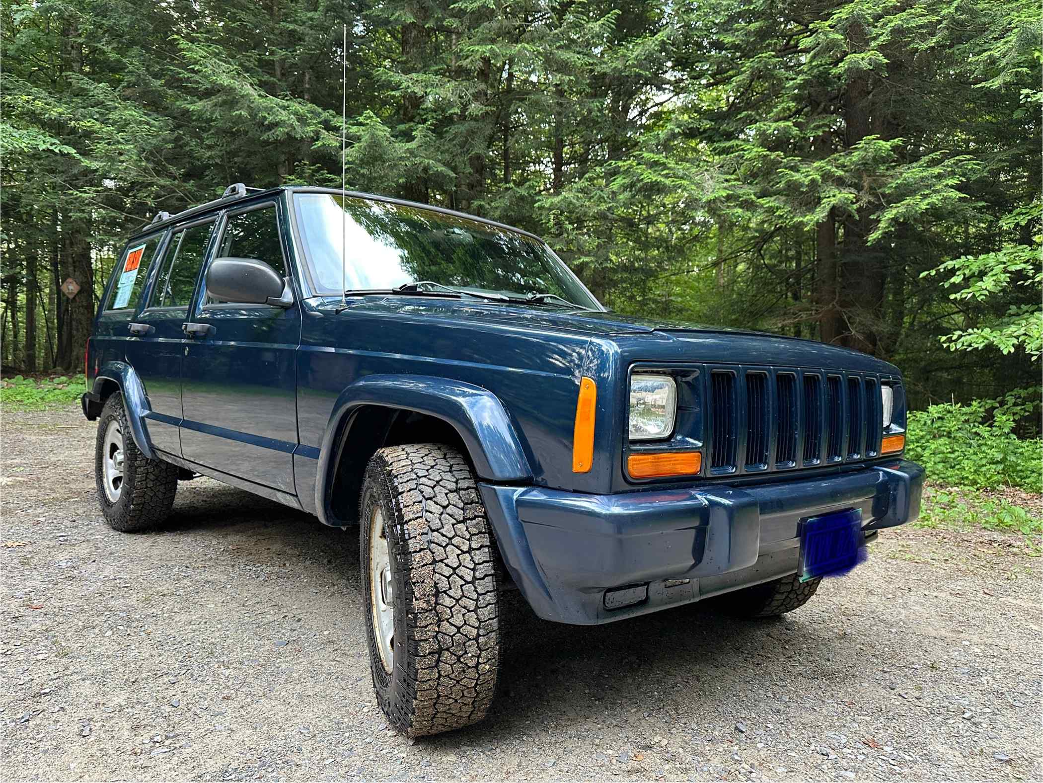 blue-2001-jeep-cherokee-sport-xj-for-sale-01