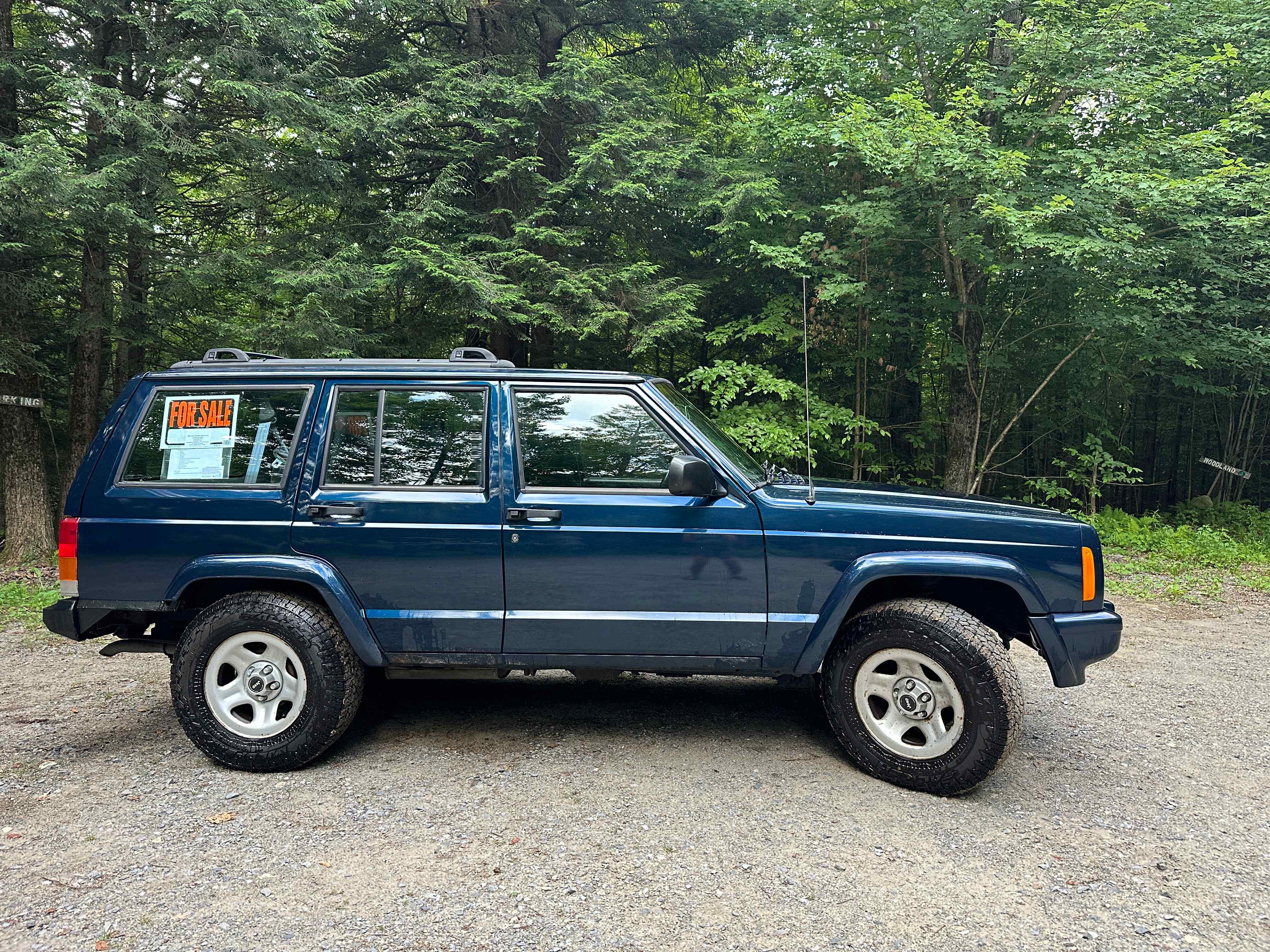 blue-2001-jeep-cherokee-sport-xj-for-sale-03