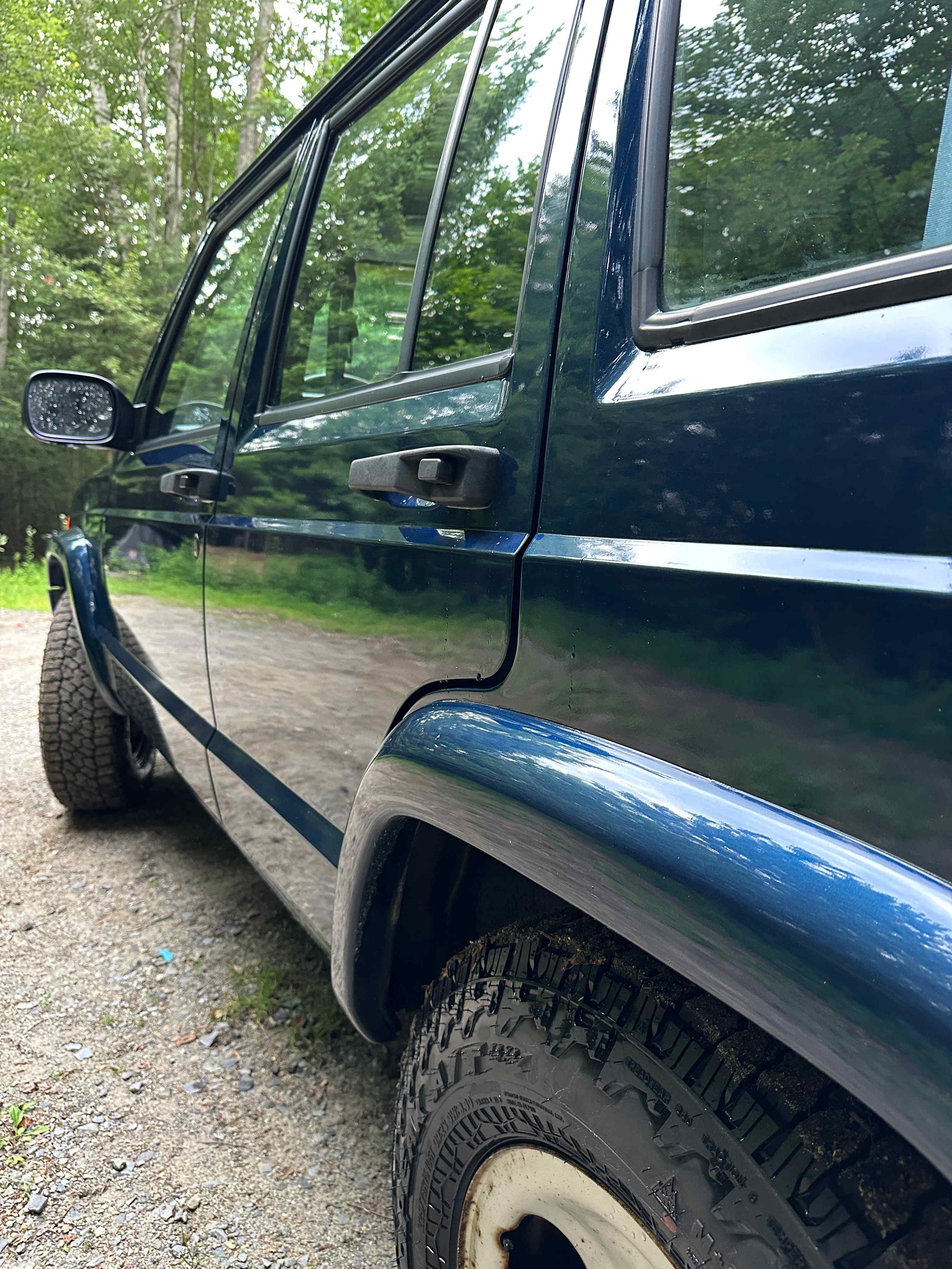 blue-2001-jeep-cherokee-sport-xj-for-sale-07