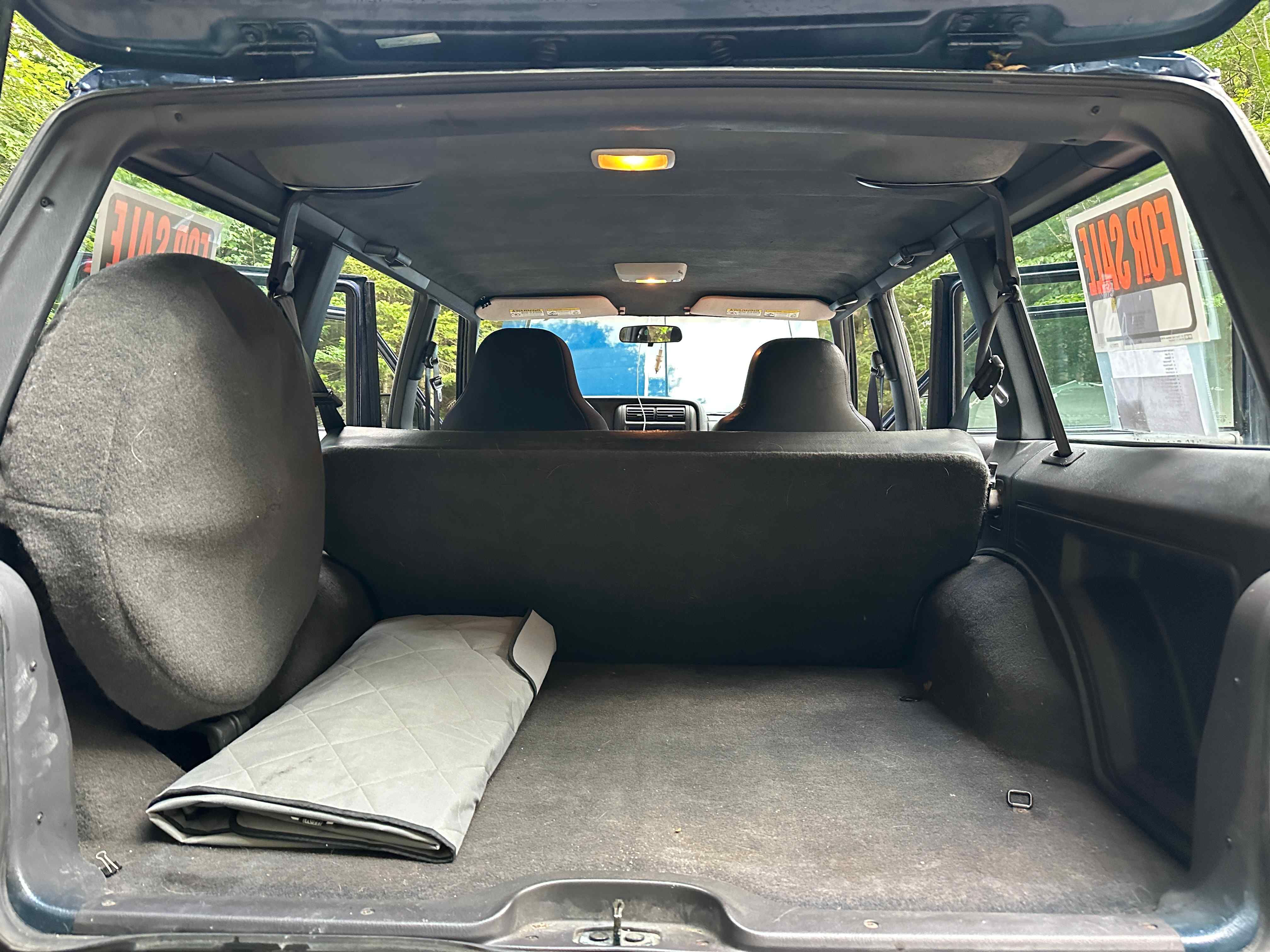 blue-2001-jeep-cherokee-sport-xj-for-sale-20