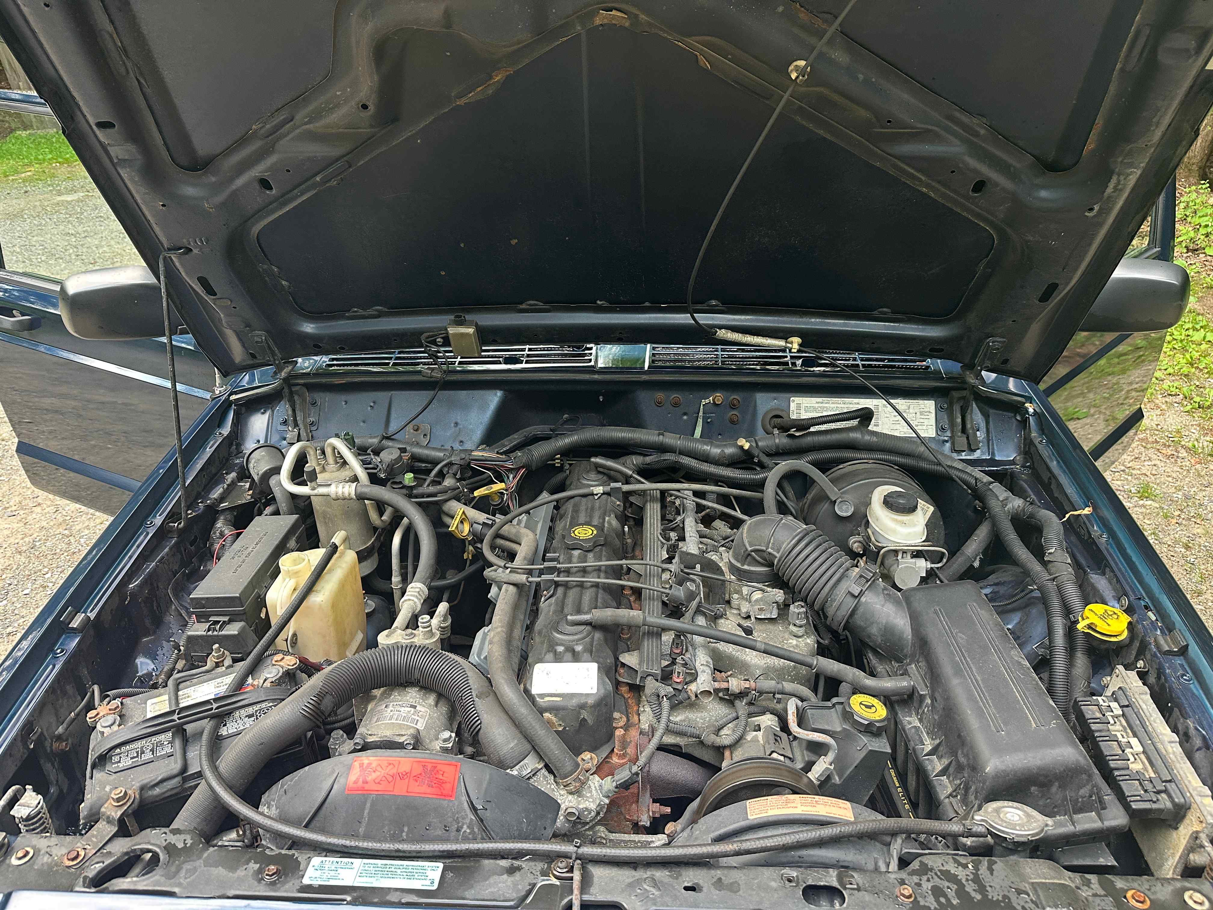 blue-2001-jeep-cherokee-sport-xj-for-sale-21