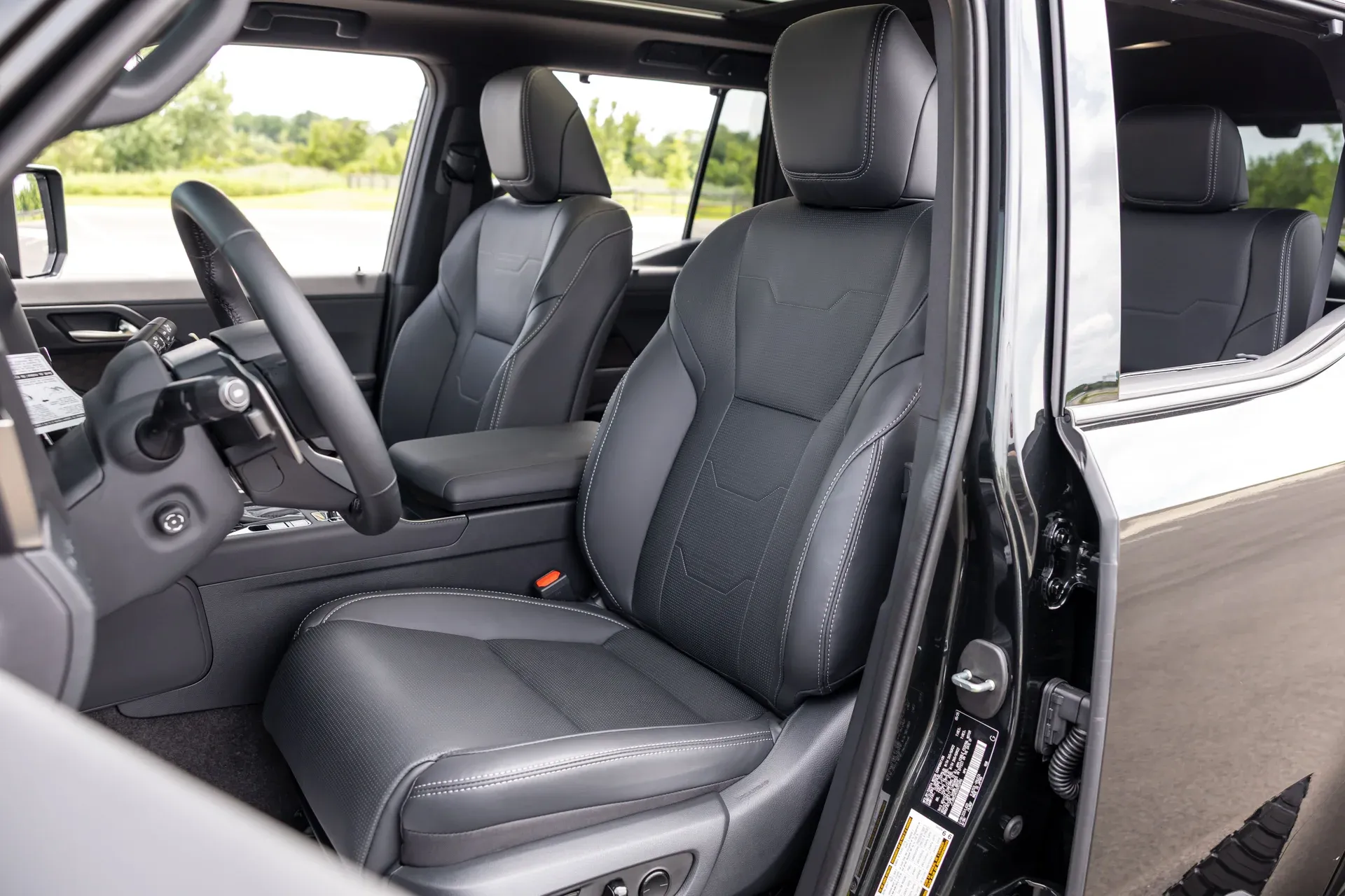 imgi_105_2025-lexus-gx-gx-550-luxury-4wd