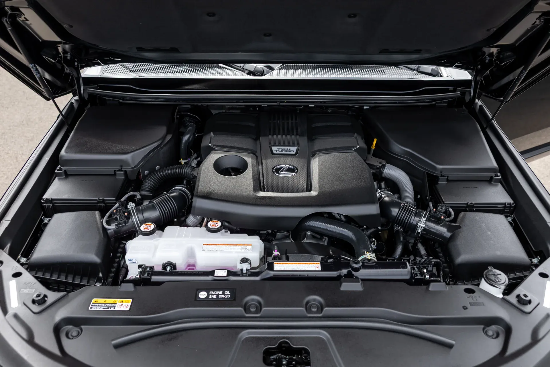 imgi_134_2025-lexus-gx-gx-550-luxury-4wd