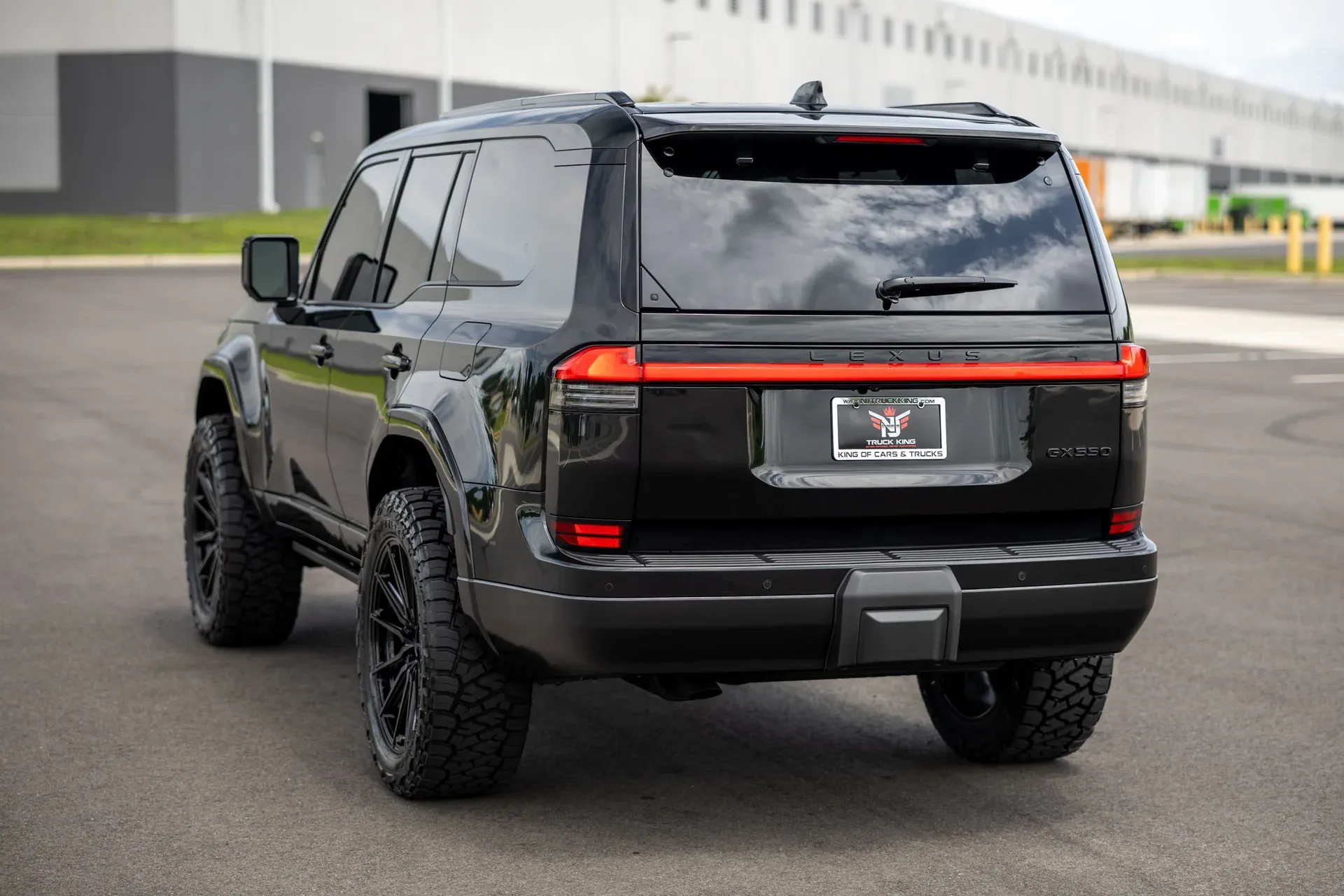 imgi_86_2025-lexus-gx-gx-550-luxury-4wd