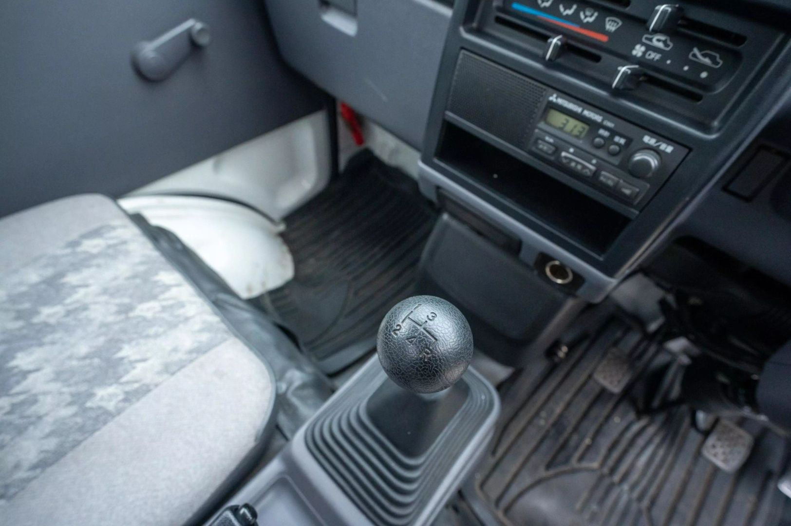 mistubishi-minicab-kei-truck-for-sale-25