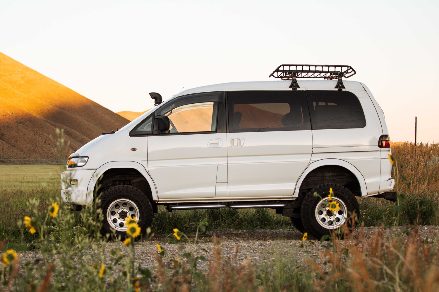 mitsubishi-delica-mammoth-for-sale-07