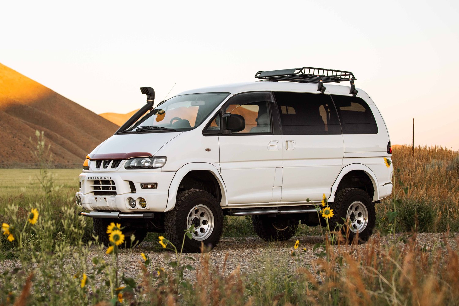 mitsubishi-delica-mammoth-for-sale-08