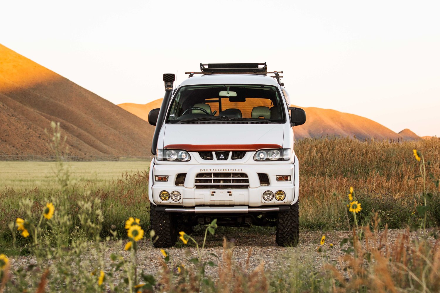 mitsubishi-delica-mammoth-for-sale-09