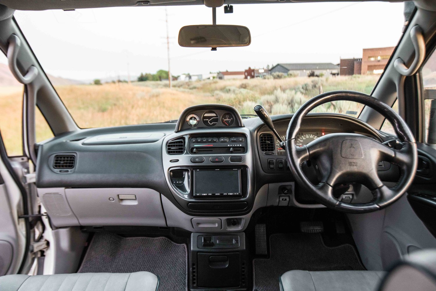 mitsubishi-delica-mammoth-for-sale-16